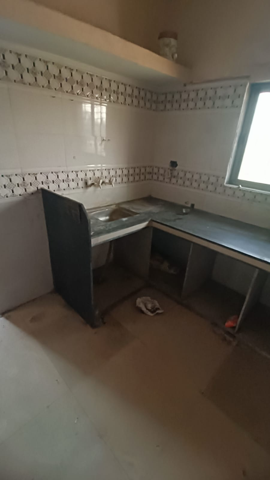 60.54 square meter Individual House for sale in House at Plot no.122, House no. 1292, Gokuldham lake city, Moje: Sanki , Tal. Palsana, Dist Surat Chalthan — photo 4
