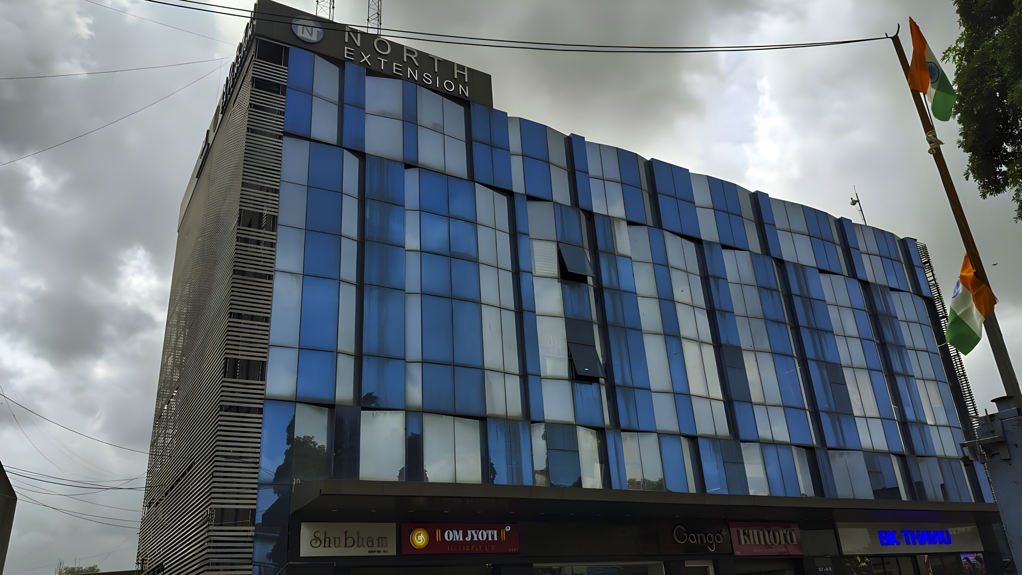 2600 square feet Shops for sale in BEGUMPURA Surat — photo 1