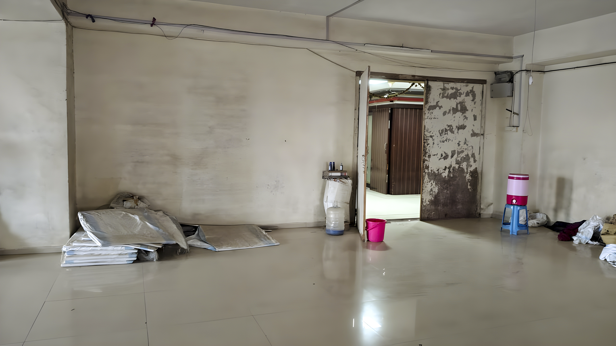 2600 square feet Shops for sale in BEGUMPURA Surat — photo 5