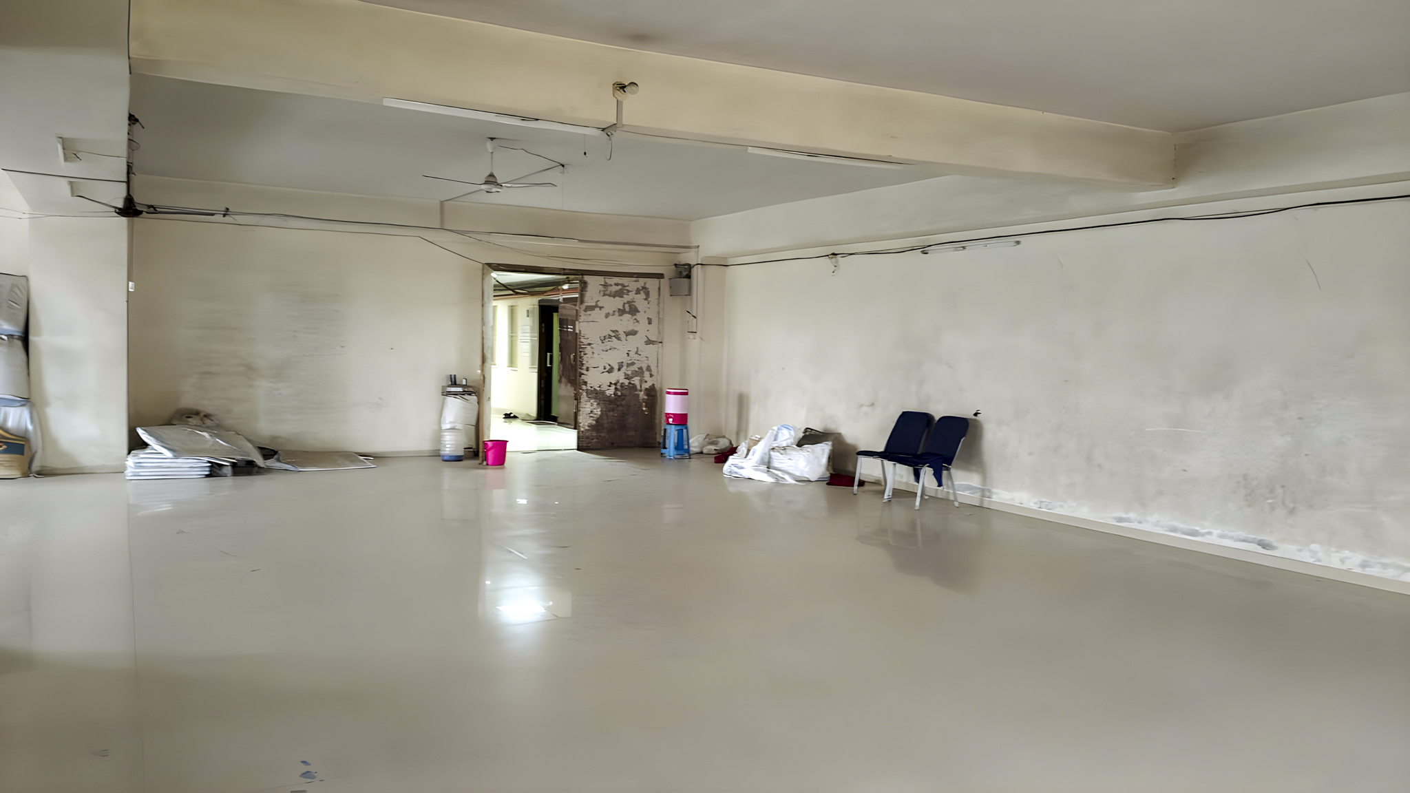 2600 square feet Shops for sale in BEGUMPURA Surat — photo 8