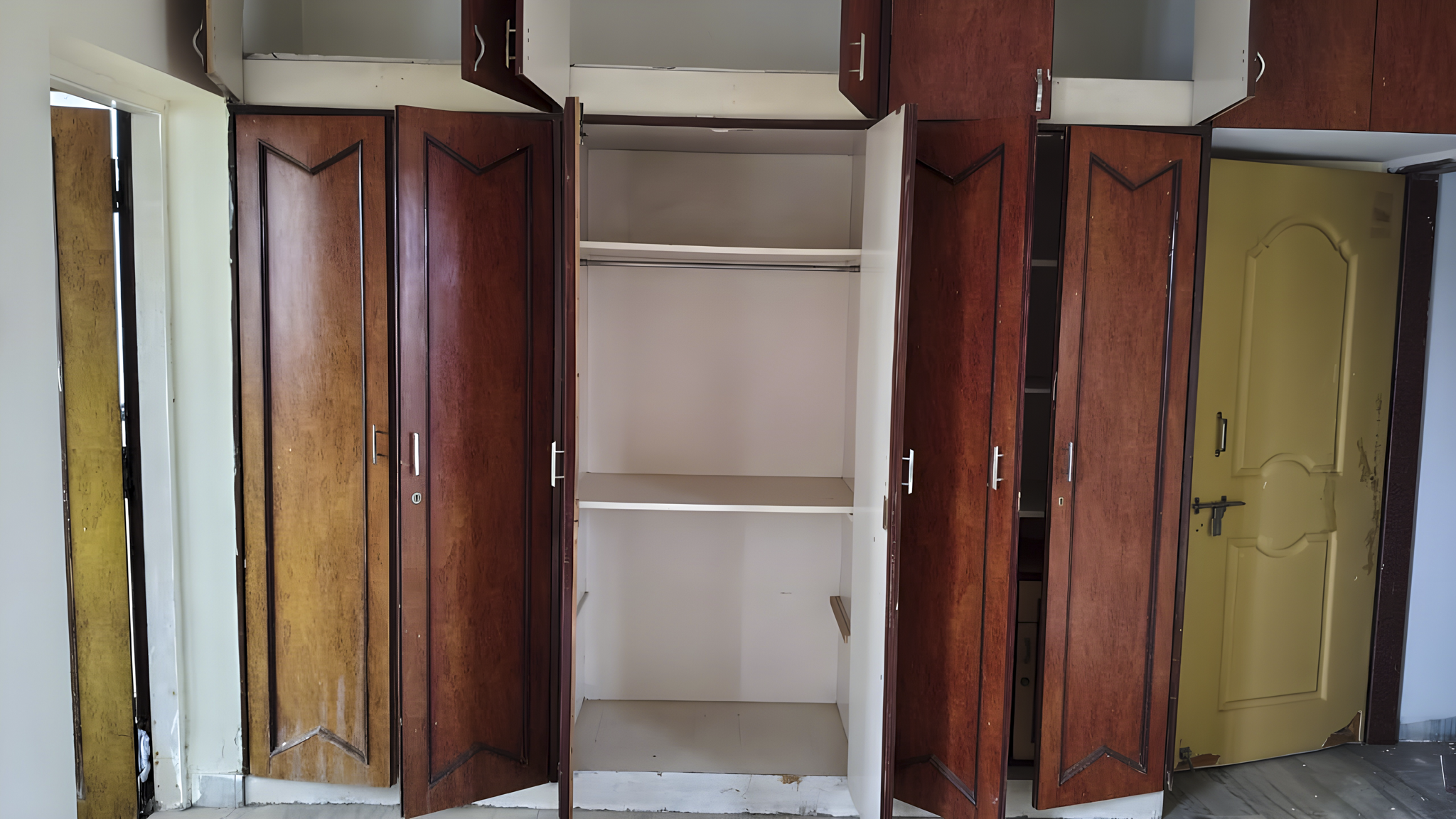 Flat for sale in Surat — photo 23
