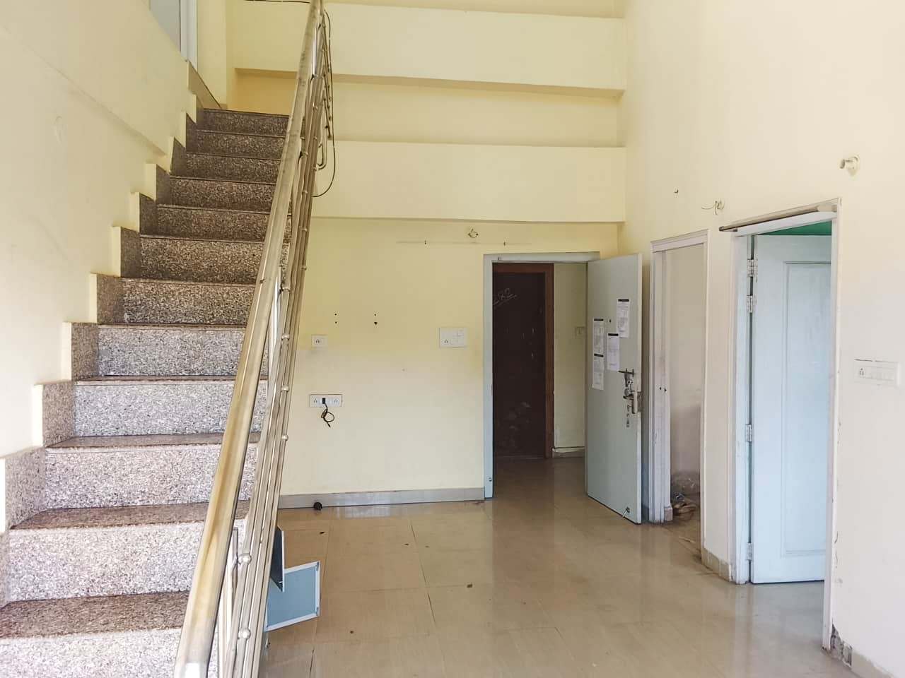 Flat for sale in LOKHRA ROAD, GUWAHATI Guwahati — photo 1