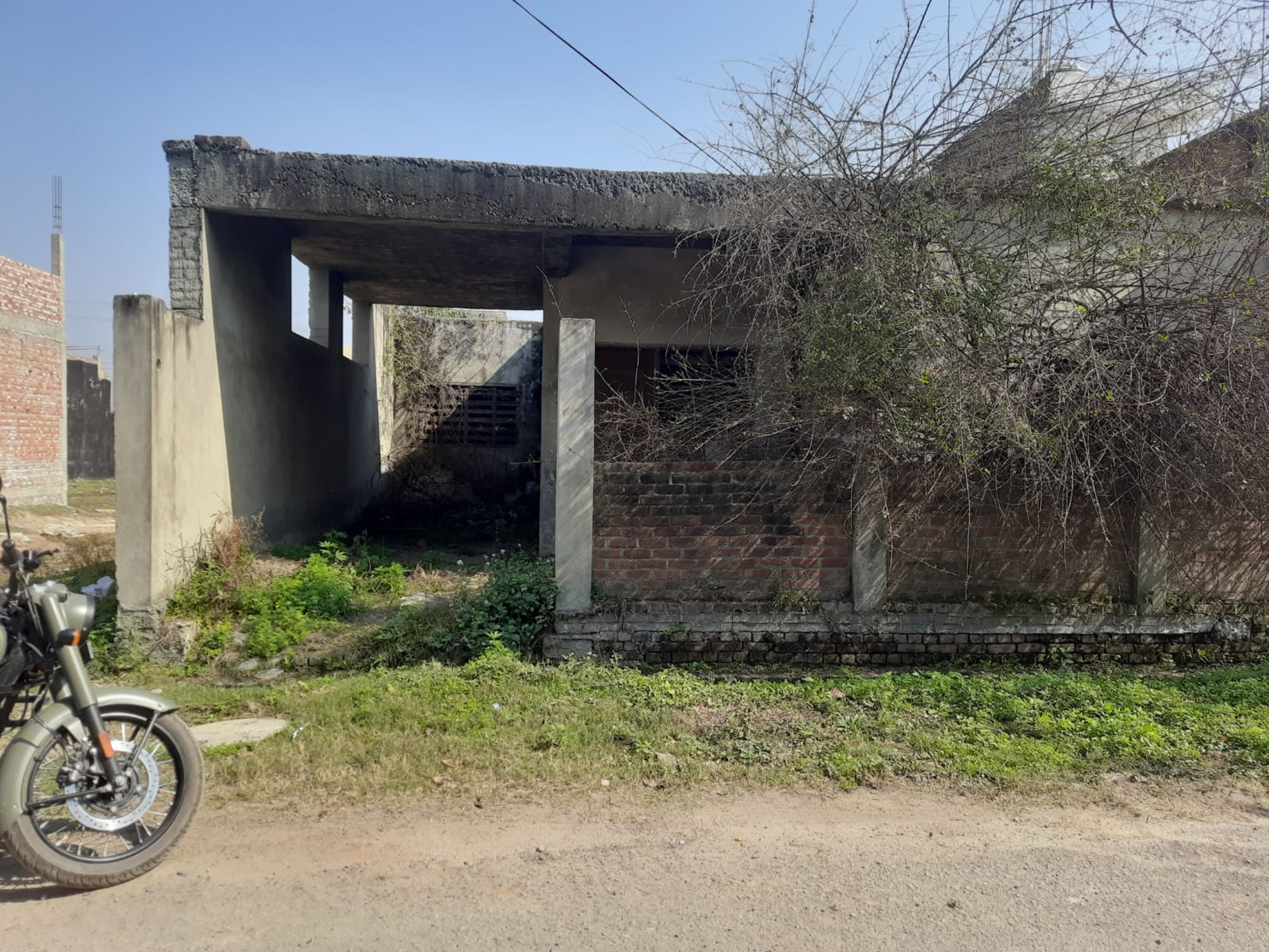 200 square meter Individual House for sale in Shahjahanpur