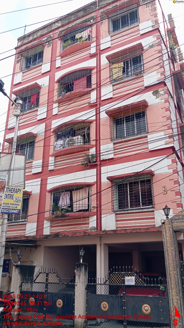 2 BHK Flat for sale in Krishna Apartment, Behala Parnasree Kolkata — photo 1