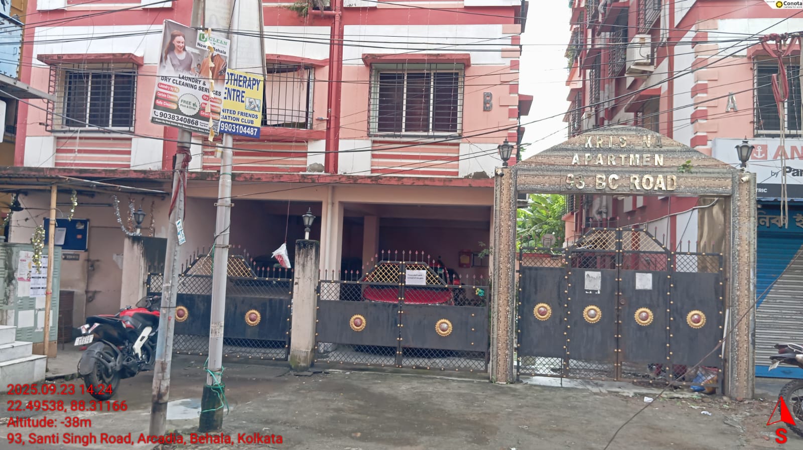 2 BHK Flat for sale in Krishna Apartment, Behala Parnasree Kolkata — photo 5