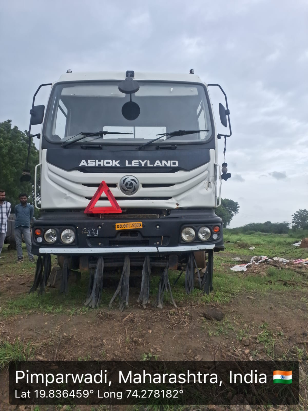 2023 Ashok Leyland AVTR 3532 8x4 Tipper Tipper 1 km 2 years for sale in NA Pohegaon — photo 1