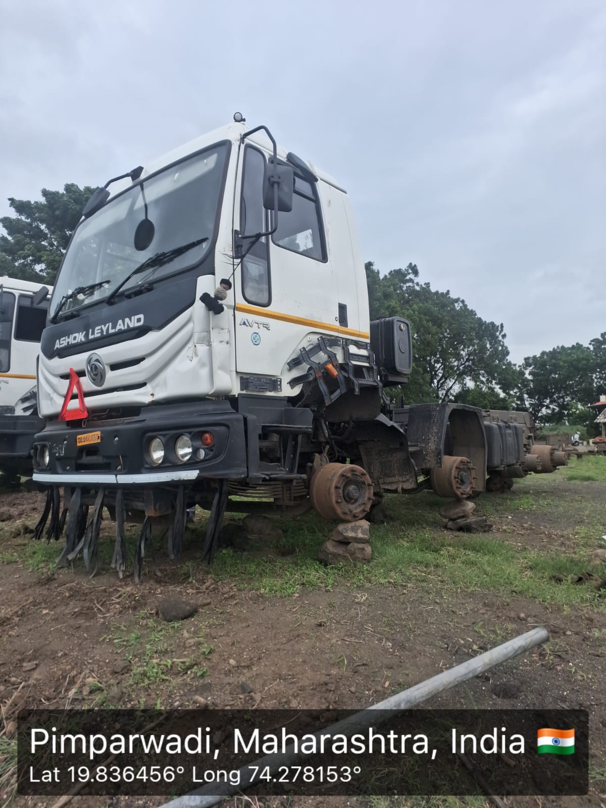 2023 Ashok Leyland AVTR 3532 8x4 Tipper Tipper 1 km 2 years for sale in NA Pohegaon — photo 4