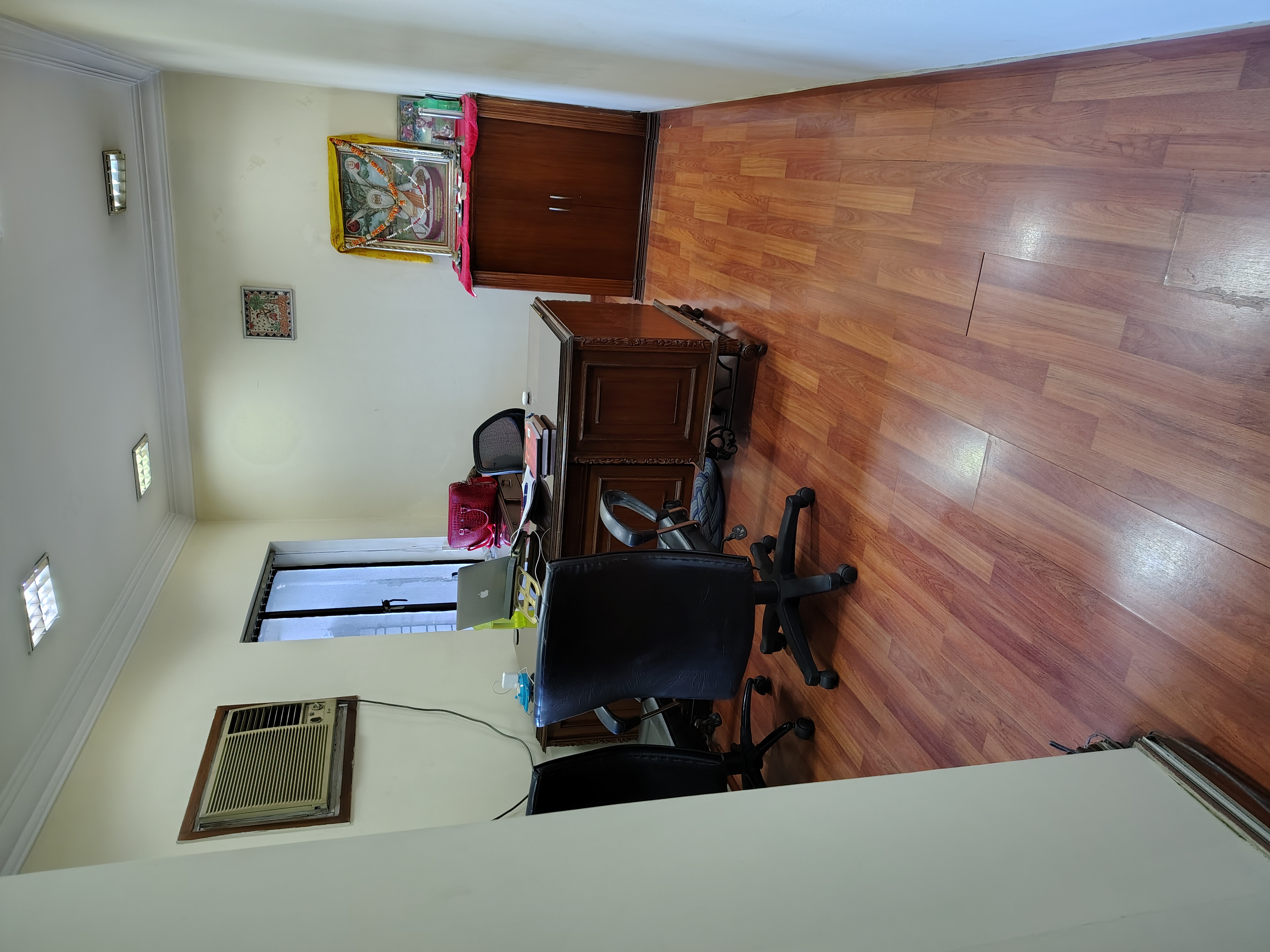 1352 square feet Office for sale in NEAR LA MARTINIERE SCHOOL  FOR GIRLS Kolkata — photo 1