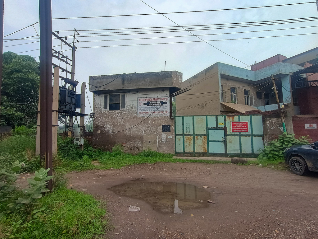 2420 square yard Industrial Plot with Factory Building for sale in MUGAL MAJRA Mandi Govindgarh — photo 5