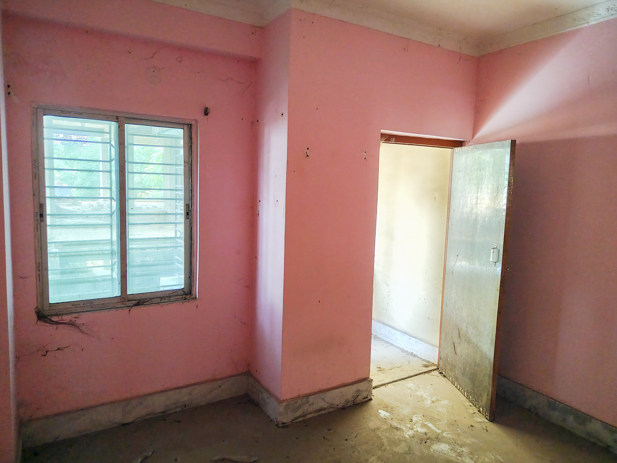 910 square feet Flat for sale in BONHOOGLY Kolkata — photo 5