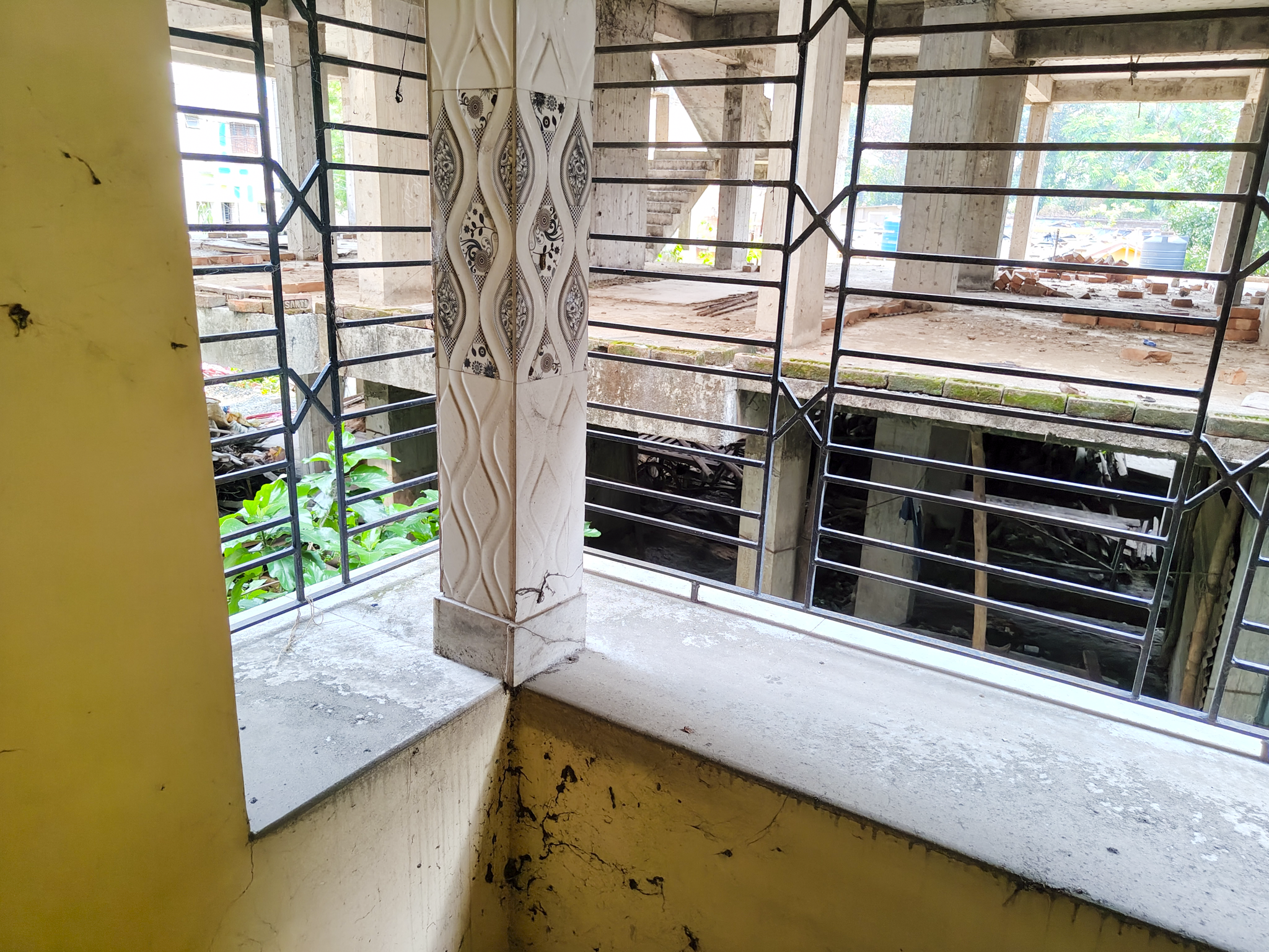 910 square feet Flat for sale in BONHOOGLY Kolkata — photo 4