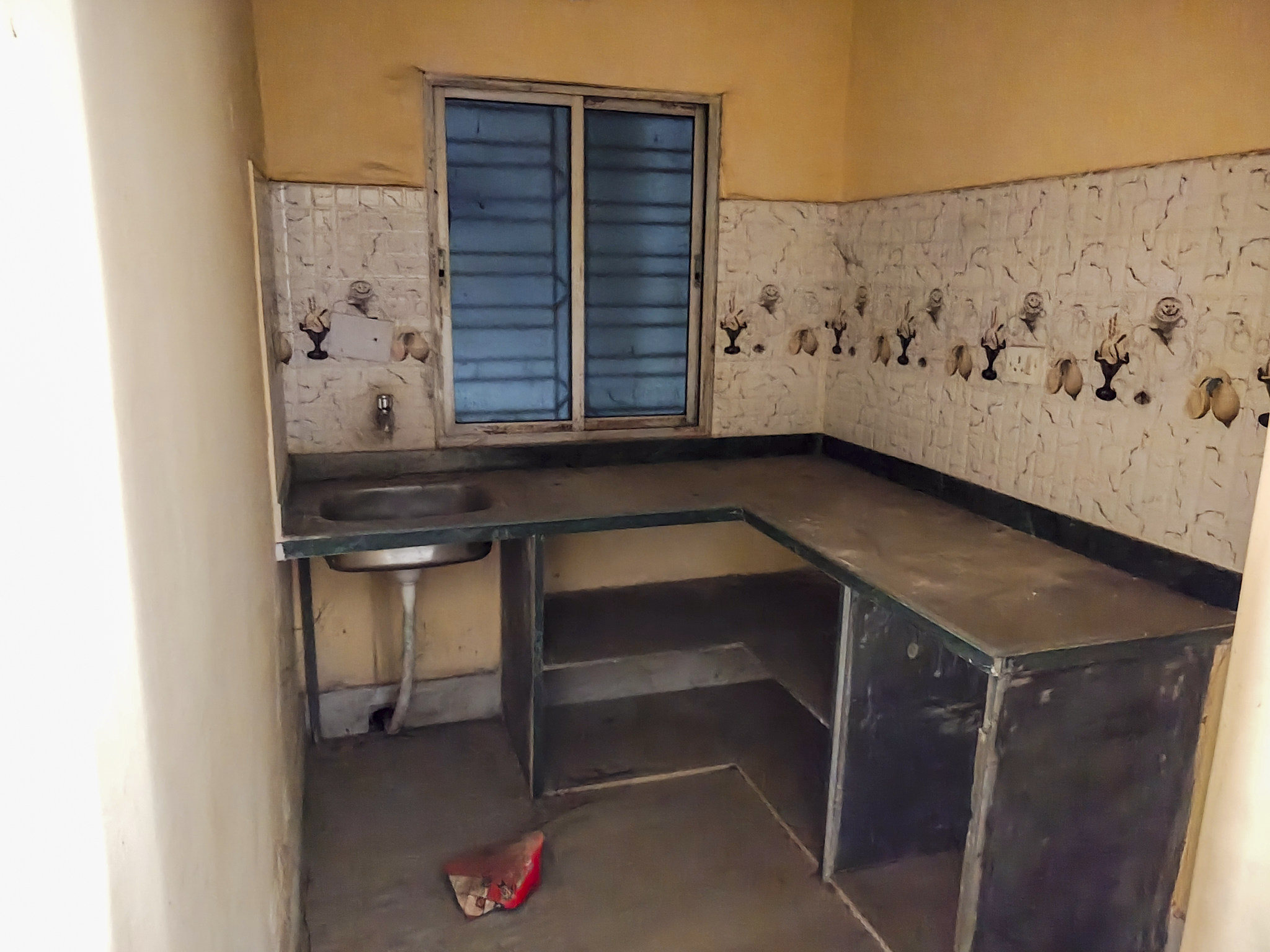 910 square feet Flat for sale in BONHOOGLY Kolkata — photo 12