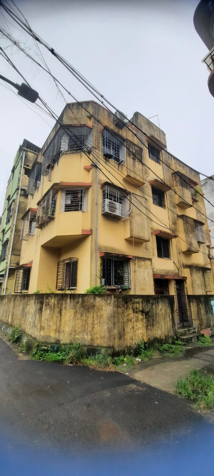 520 square feet Flat for sale in KASBA Kolkata — photo 1