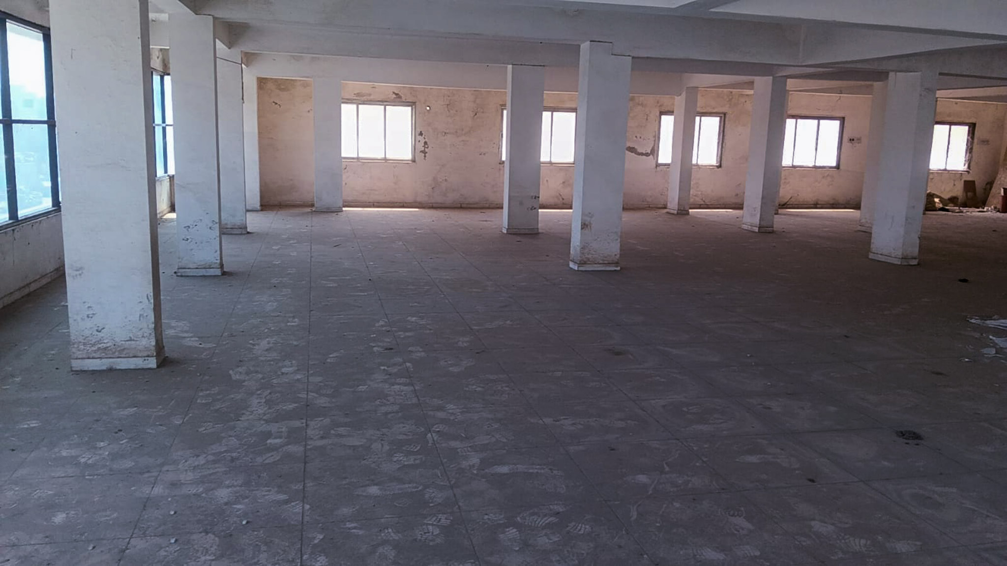 5525 square feet Shops for sale in AANGAN COMPLEX, Nr. H.P. Petrol Pump, Bopal, Opp. Bhavya Shopping Centre, Bopal-Ghuma Road, Ahmedabad-380058 Ahmedabad — photo 4
