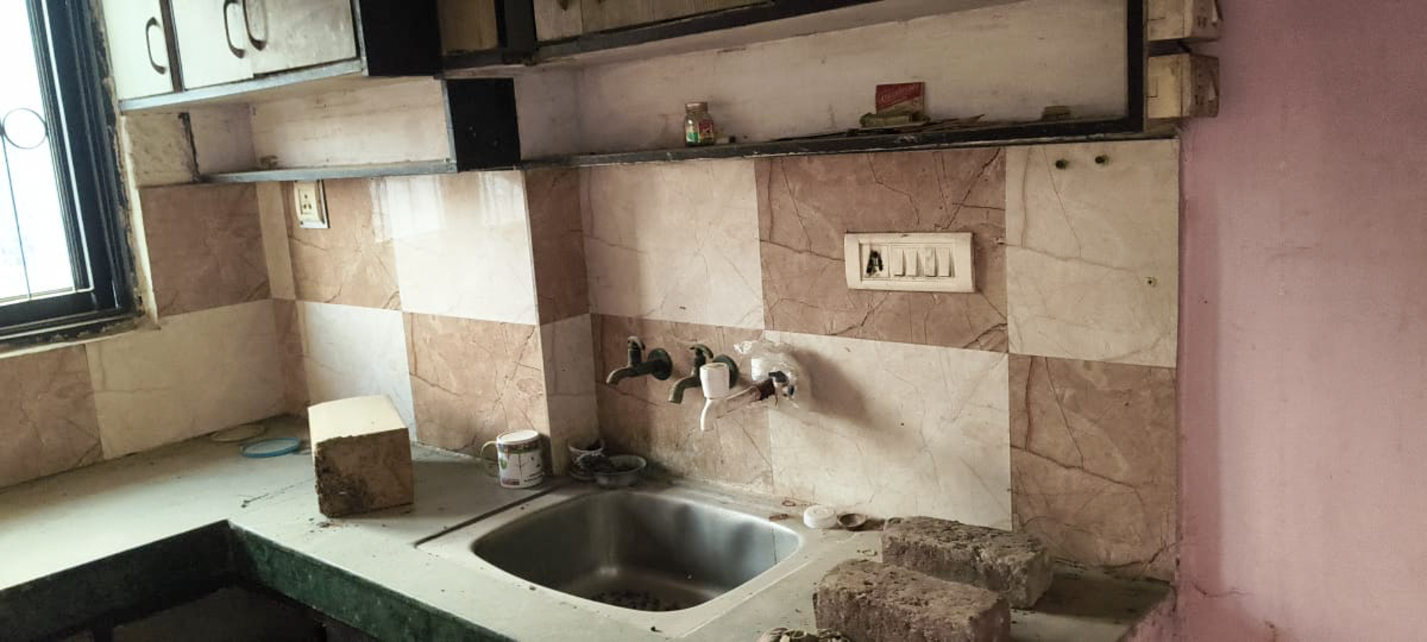 400 square feet Flat for sale in Ghaziabad — photo 3