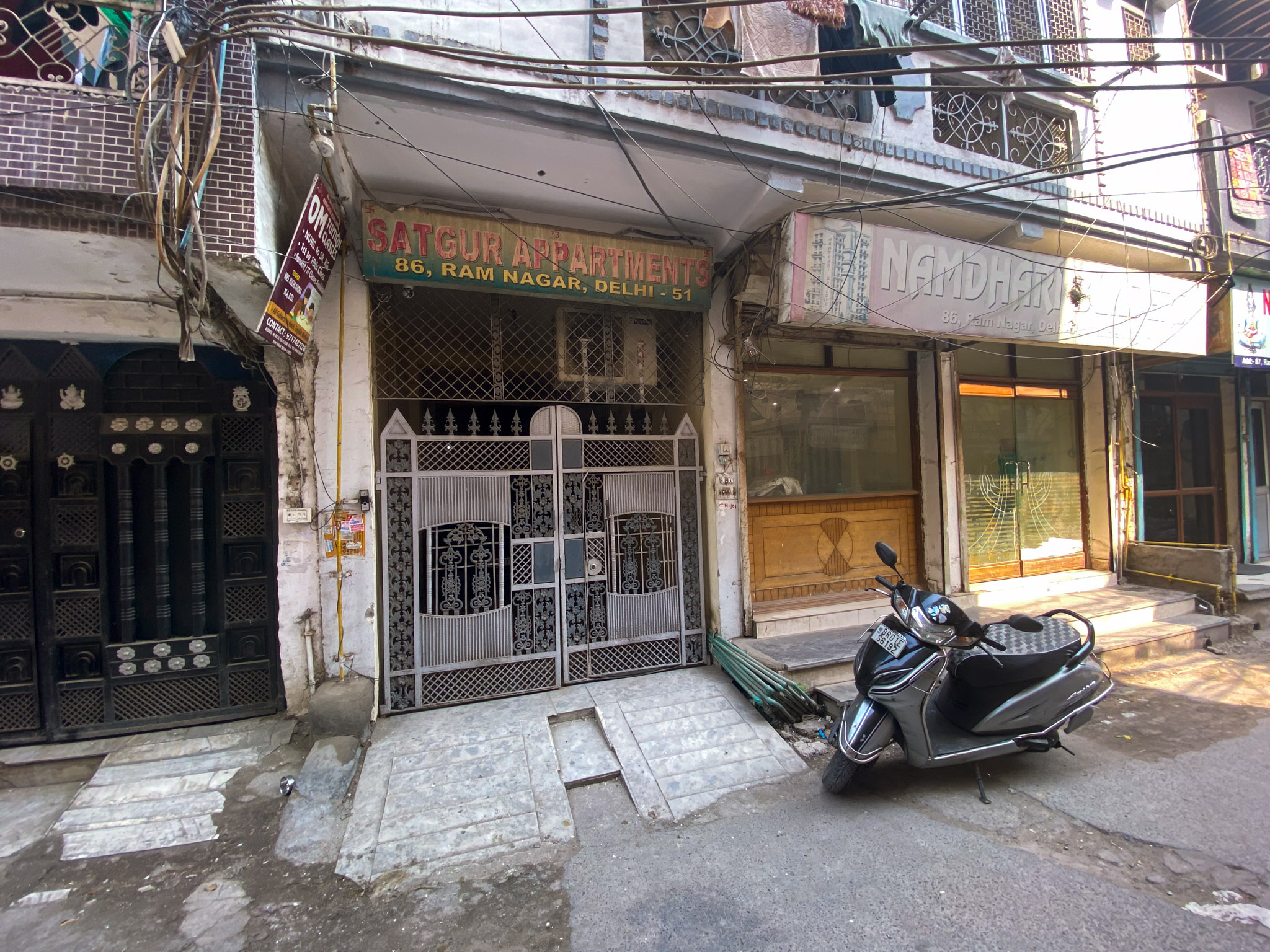 85 square yard Flat for sale in New Delhi — photo 1