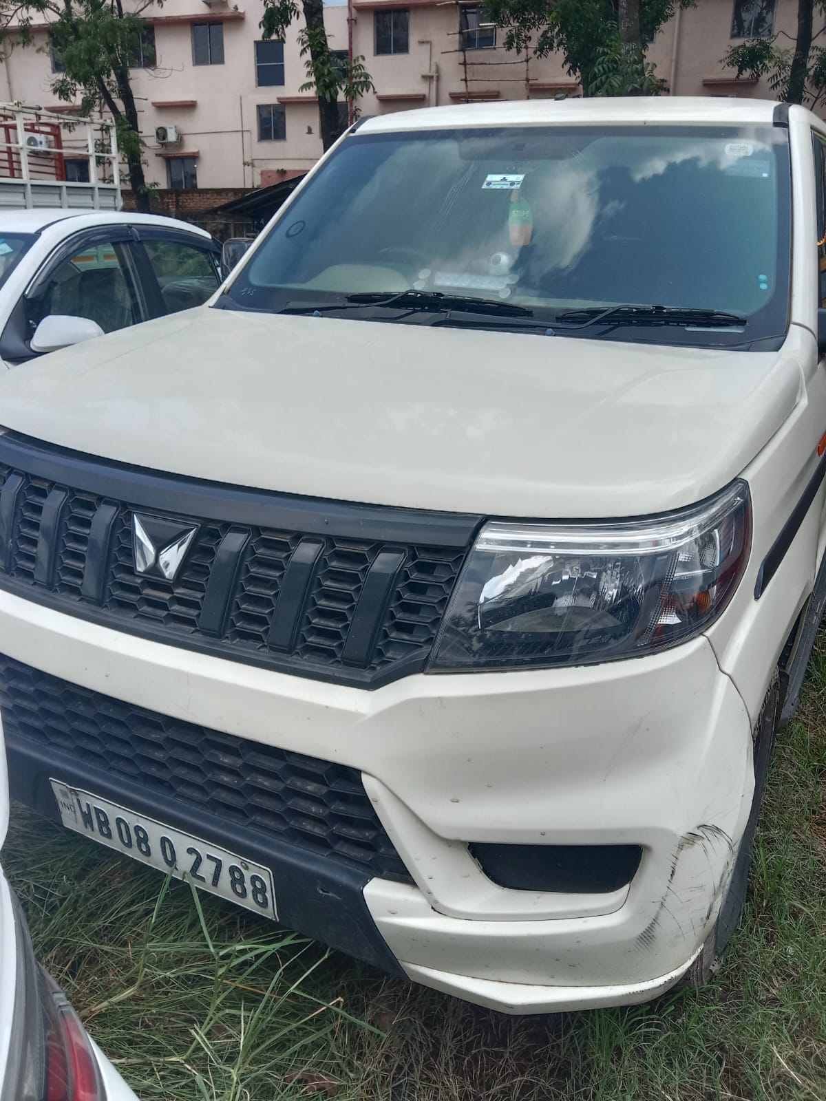 2023 Mahindra XUV300 W4 Compact SUV 3 years for sale in BENGAL PARKING Koyra — photo 3