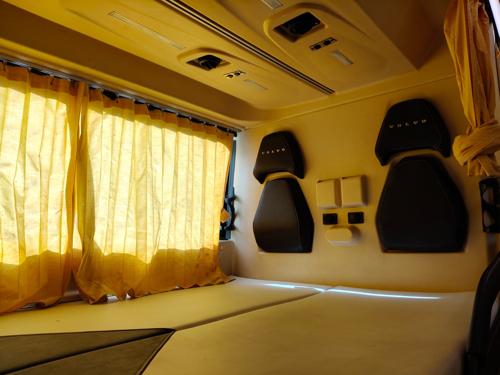 VOLVO BUS for sale in rajarajeshwari nagar  Bengaluru — photo 3