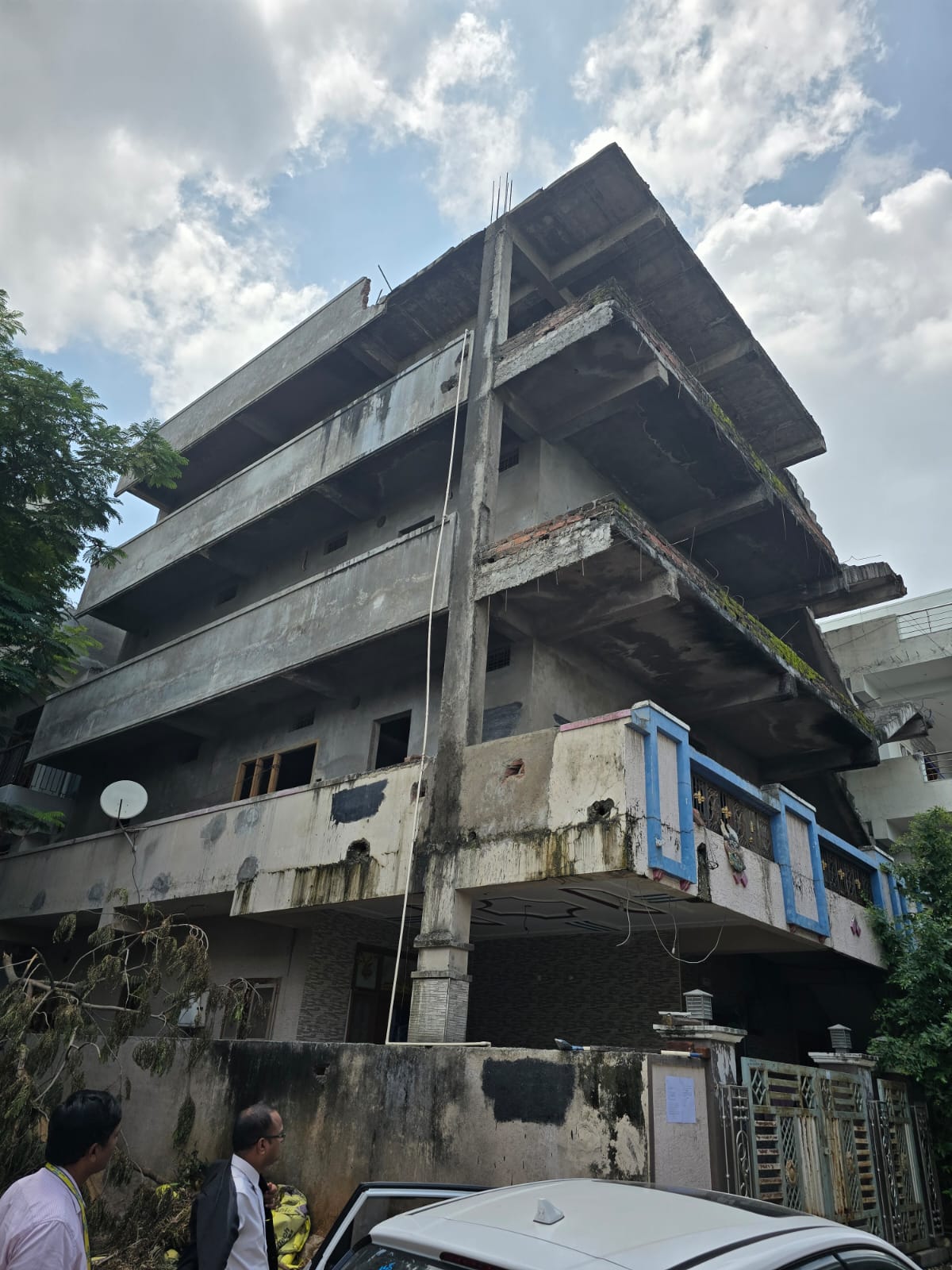 200 square yard Individual House for sale in jagir Village Hyderabad — photo 1