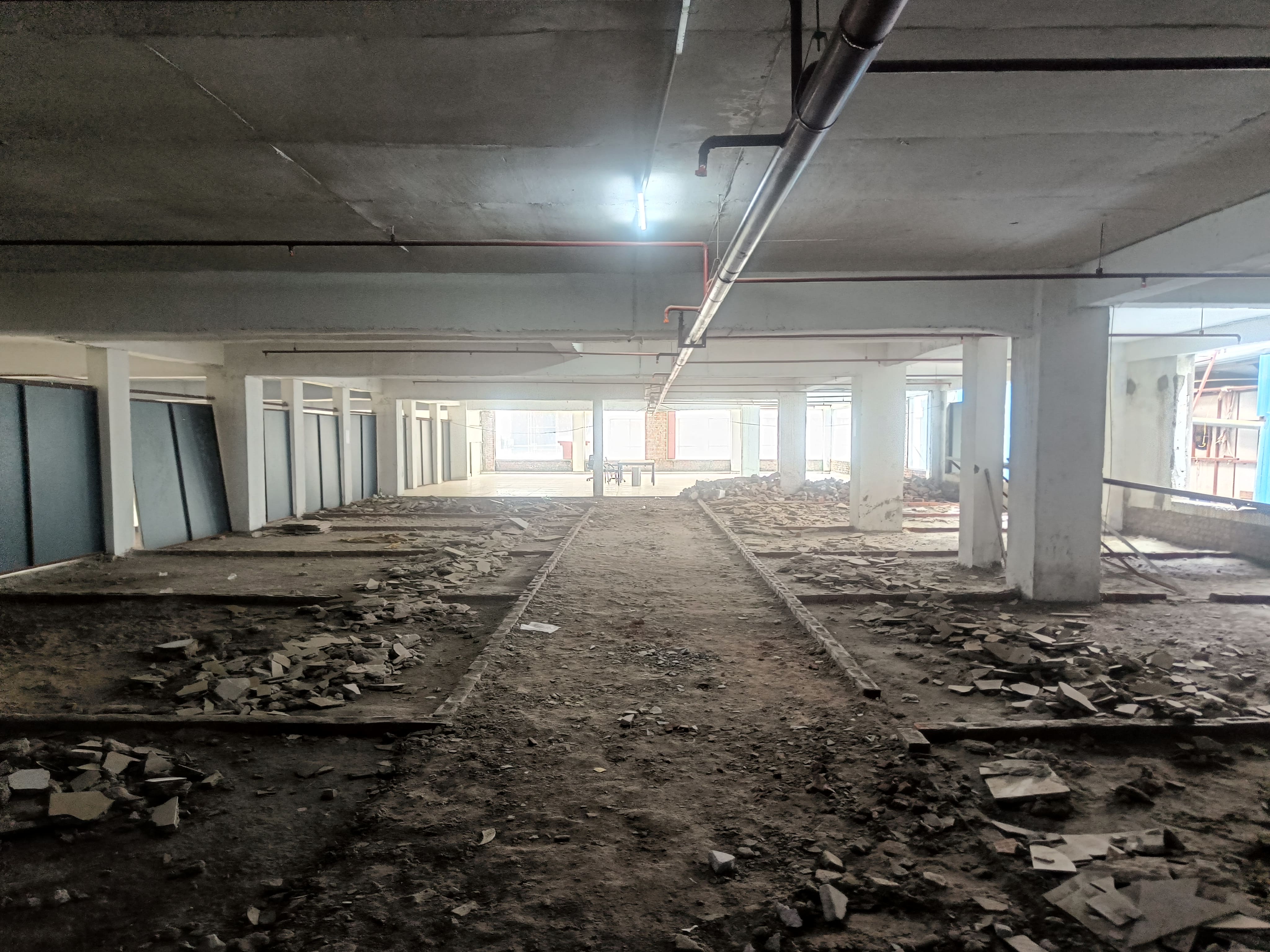 2100 square feet Shops for sale in Noida — photo 3