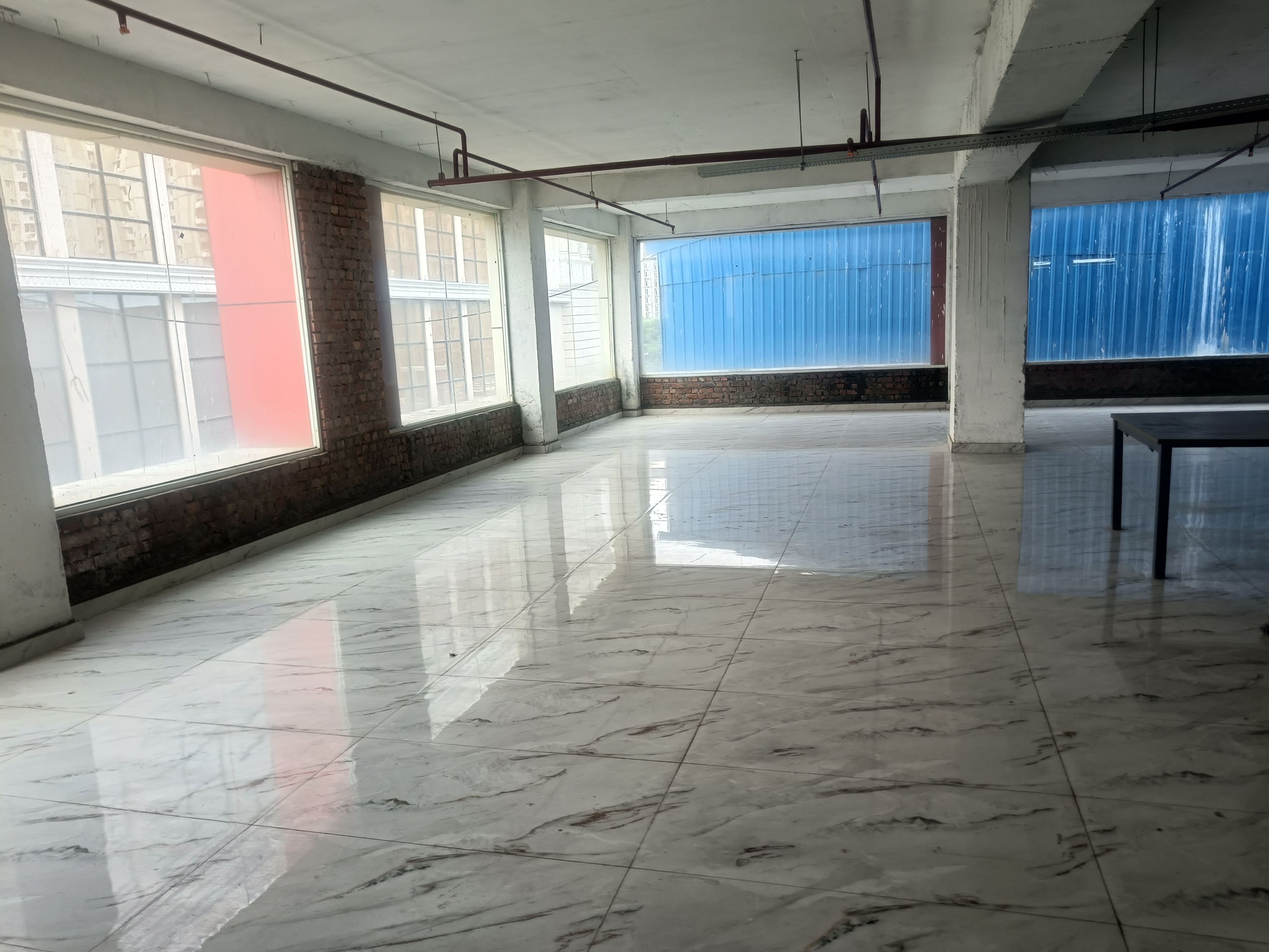 2100 square feet Shops for sale in Noida — photo 4