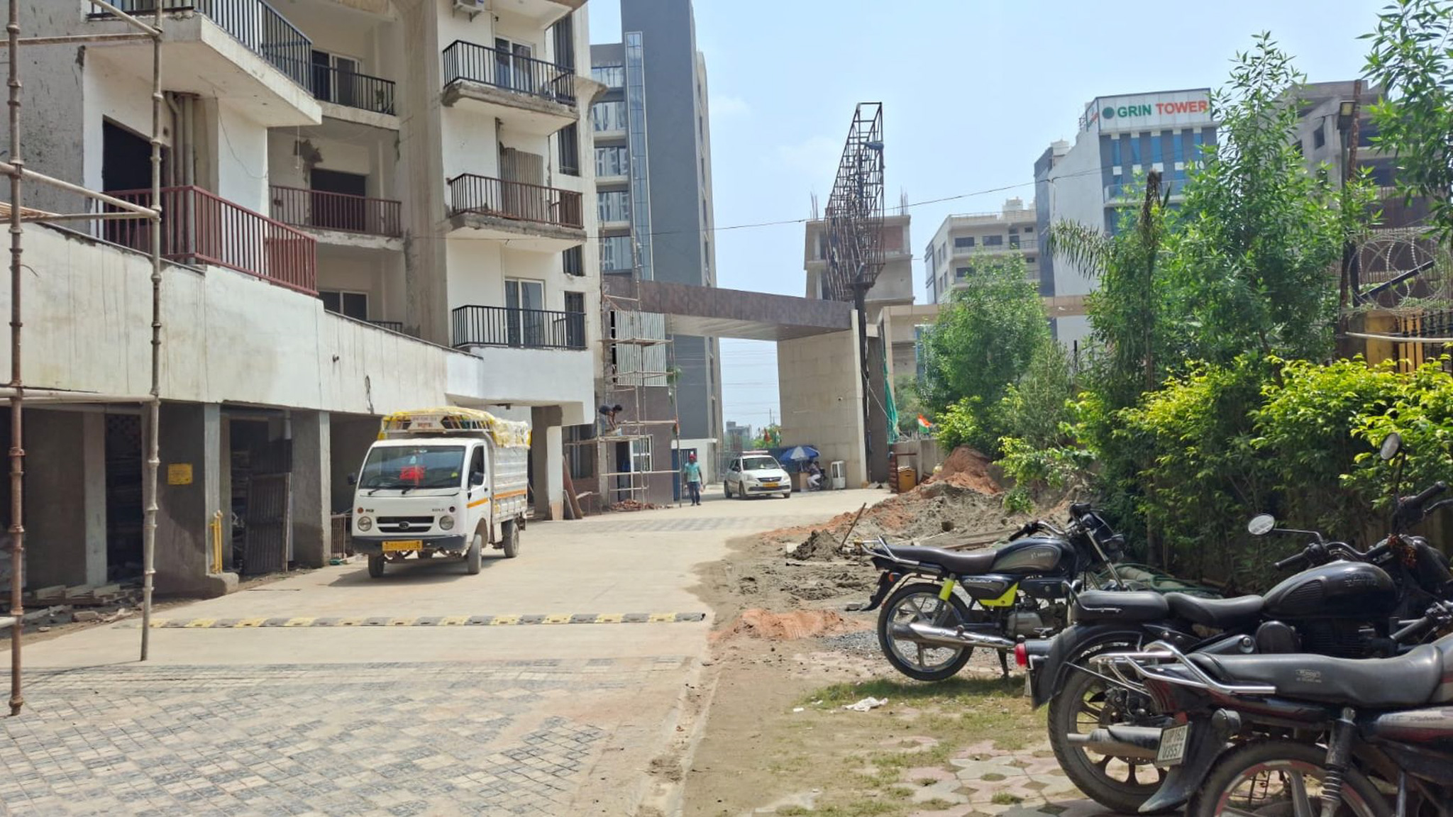 1165 square feet Flat for sale in  GH-09-A, Tech zone-IV, Greater Noida(west), Uttar Pradesh Greater Noida — photo 14
