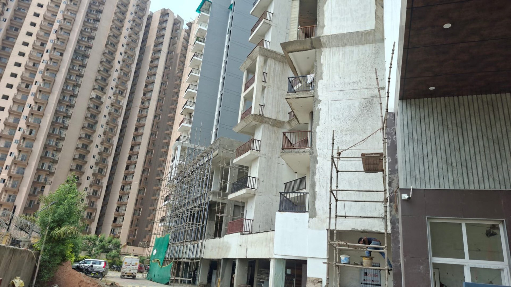 1165 square feet Flat for sale in  GH-09-A, Tech zone-IV, Greater Noida(west), Uttar Pradesh Greater Noida — photo 34