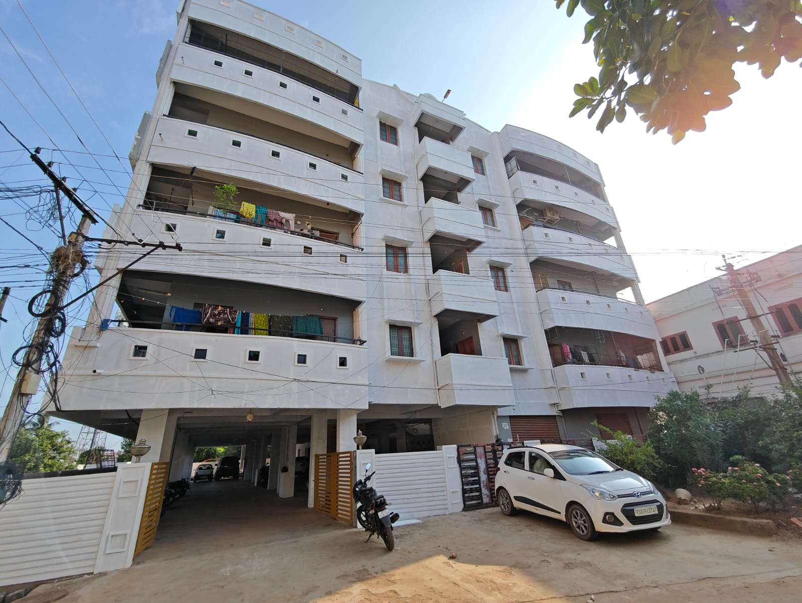 Flat for sale in Nallajerla — photo 1