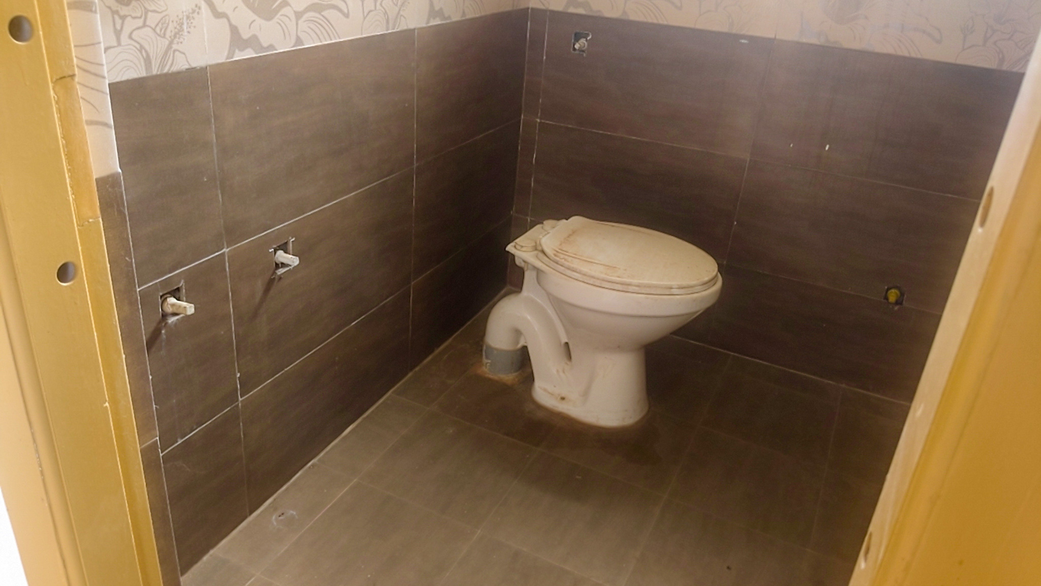 220 square yard Individual House for sale in Namburi Srinivas Hemanth Kumar, THANGELLAMUDI Eluru — photo 8