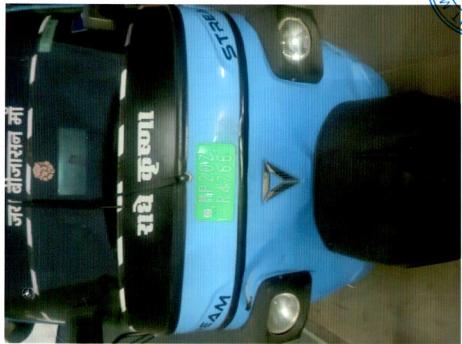 2024 Kinetic Green Safar Smart Electric Passenger Passenger E-rickshaw 100 km 2 years for sale in Bhasin Jabalpur — photo 2