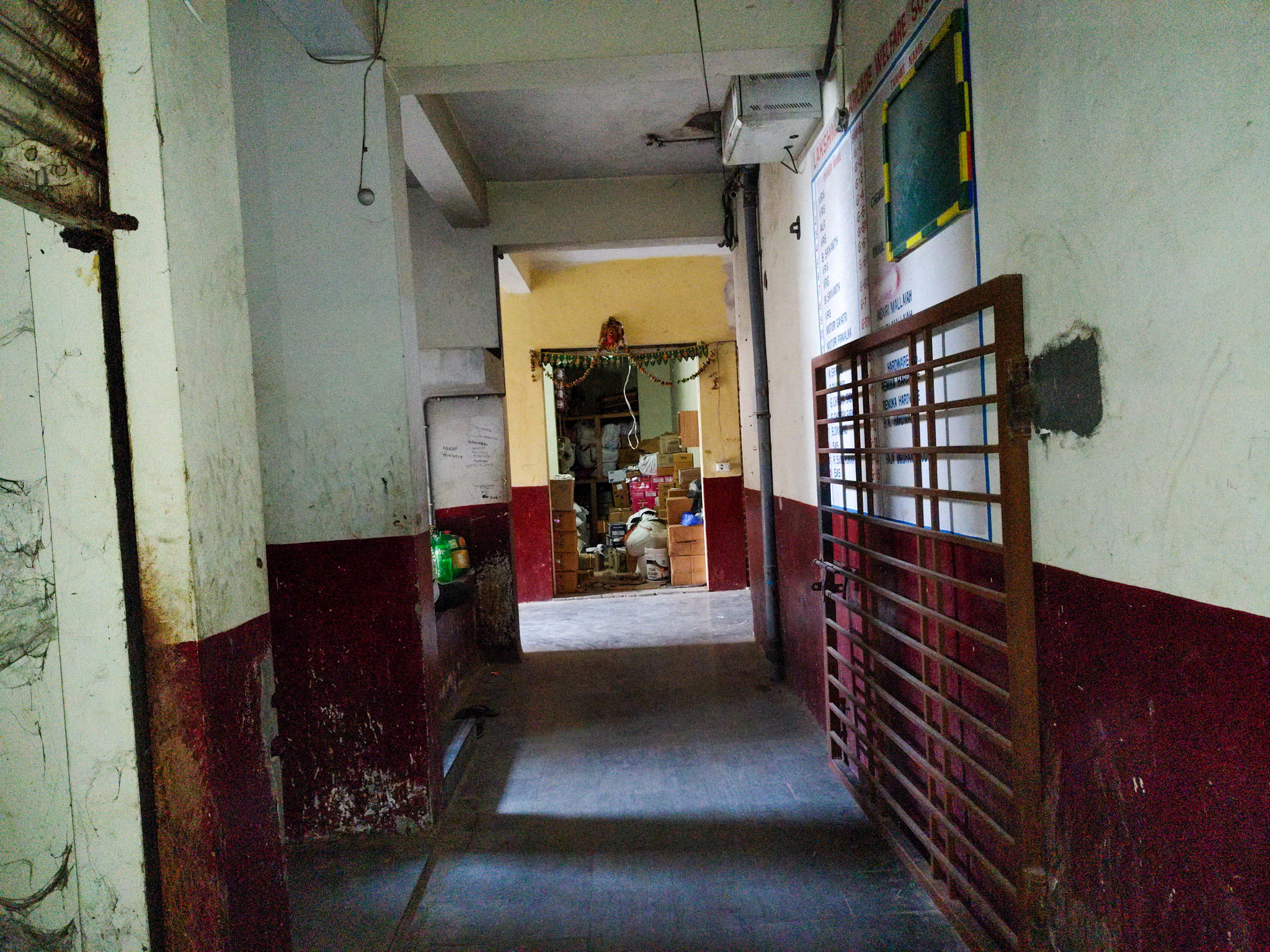 300 square feet Shops for sale in ASHOK BAZAR, AFZAL GUNJ, HYDEARABAD Hyderabad — photo 9