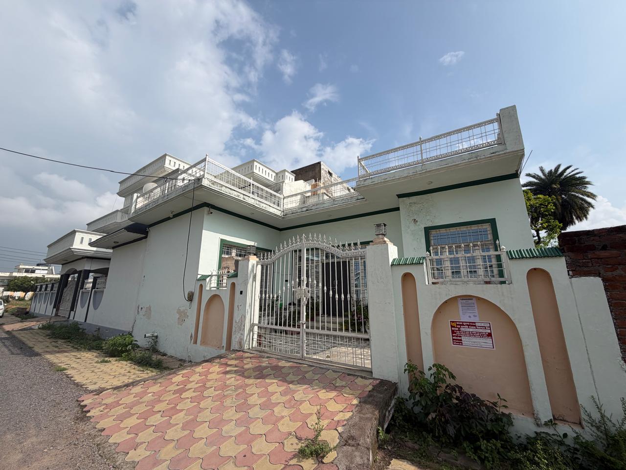 345 square meter Individual House for sale in Bijauli Industrial Area — photo 1