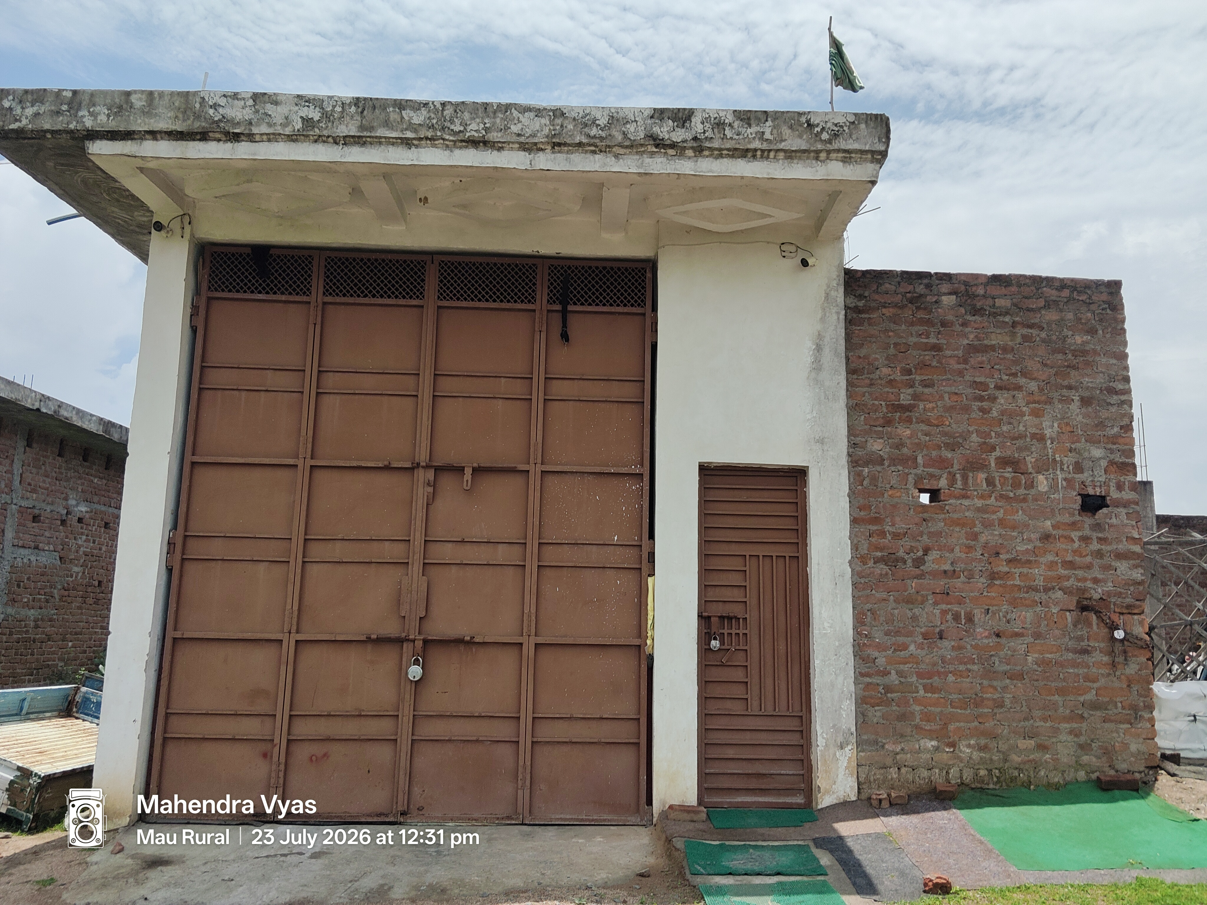 2000 square feet Individual House for sale in Mauranipur — photo 3