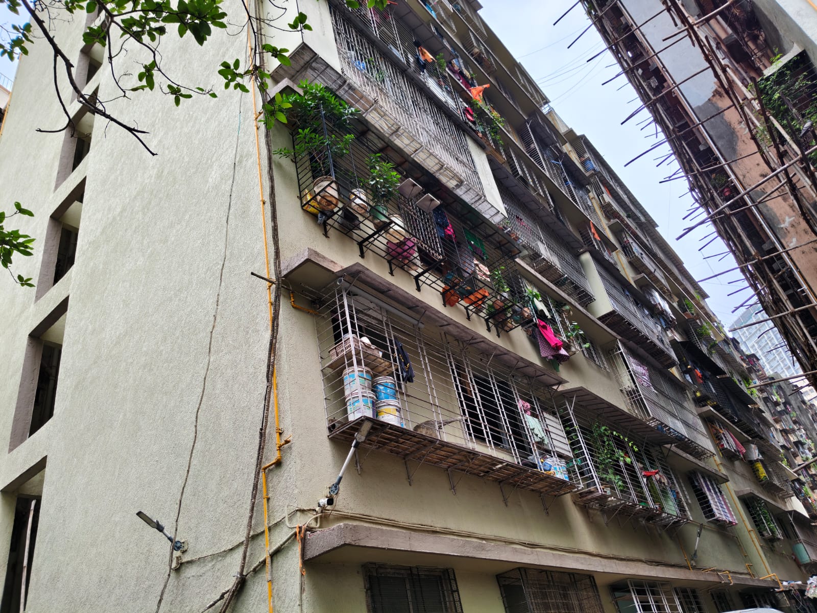 225 square feet Flat for sale in Mumbai — photo 2