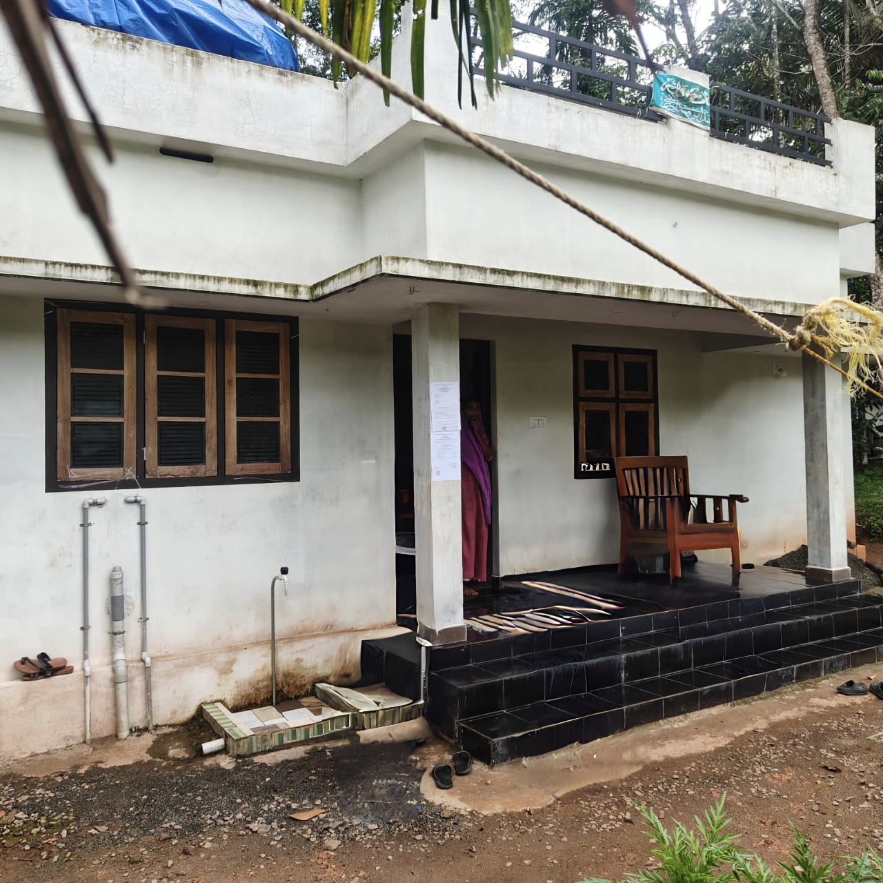 800 square feet Individual House for sale in KARIMPUZHA Srikrishnapuram — photo 1