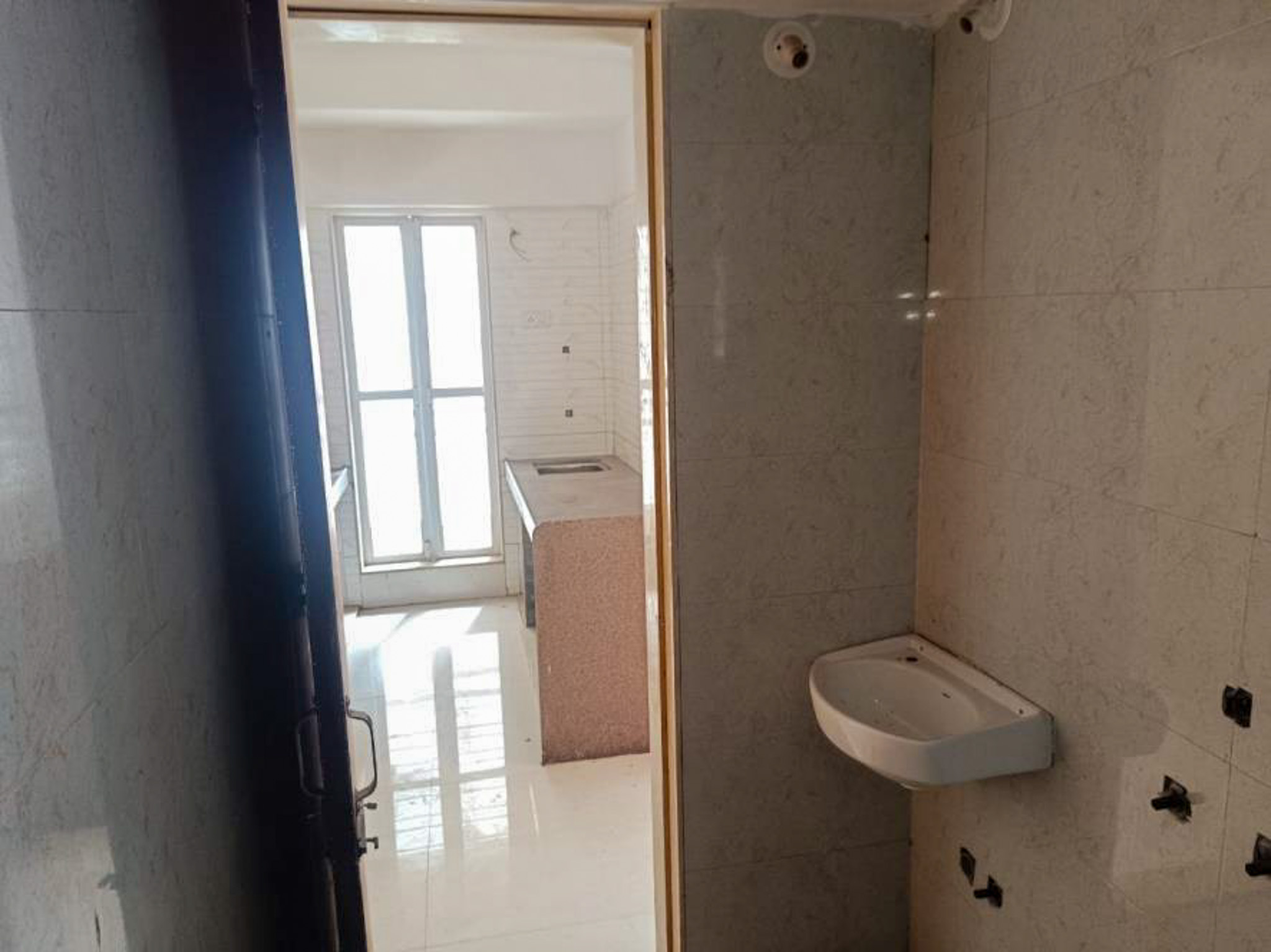 385 square feet Flat for sale in Ghodbunder Mira Bhayandar — photo 8