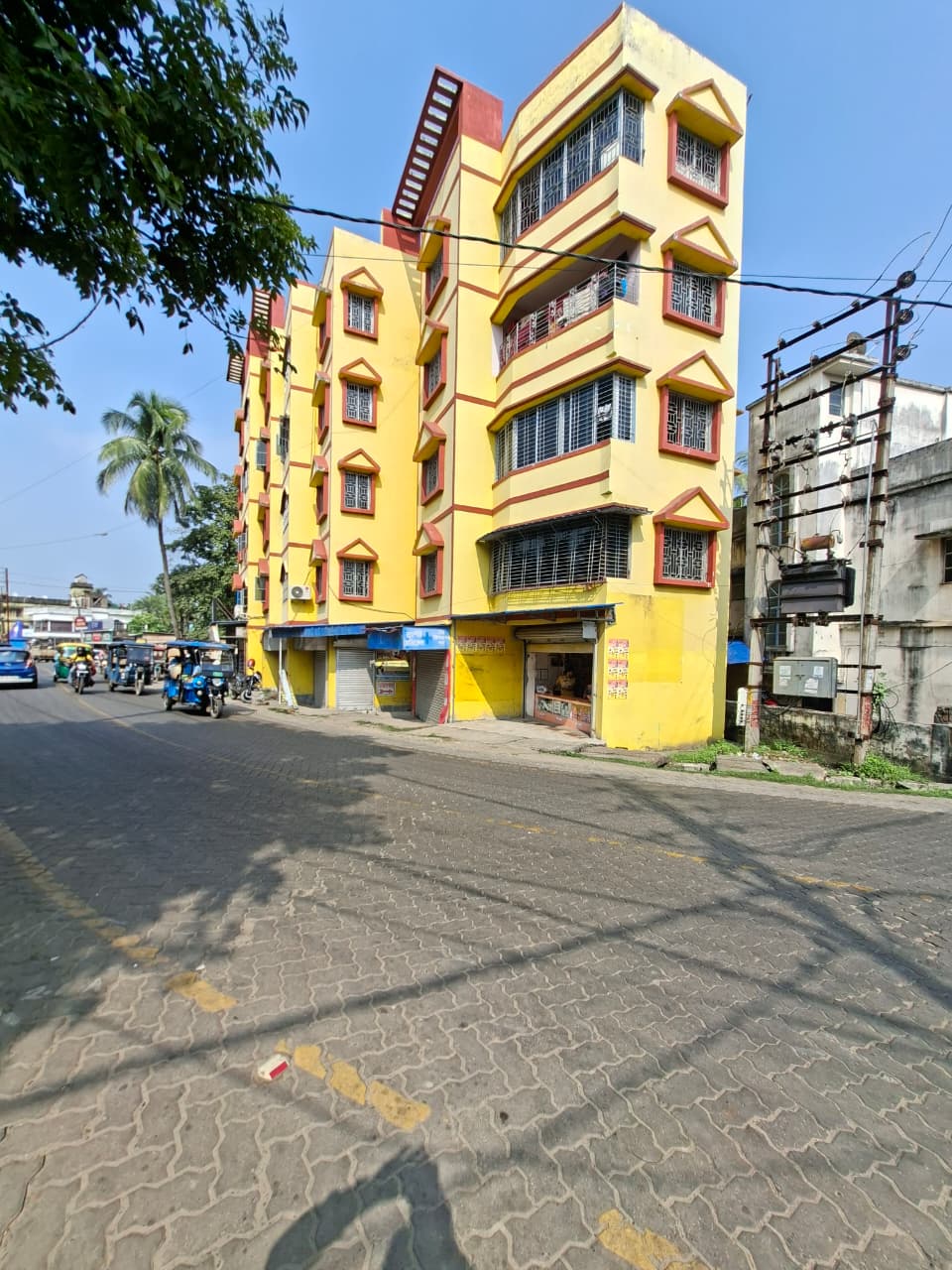 680 square feet Flat for sale in BASIRHAT Taki — photo 2