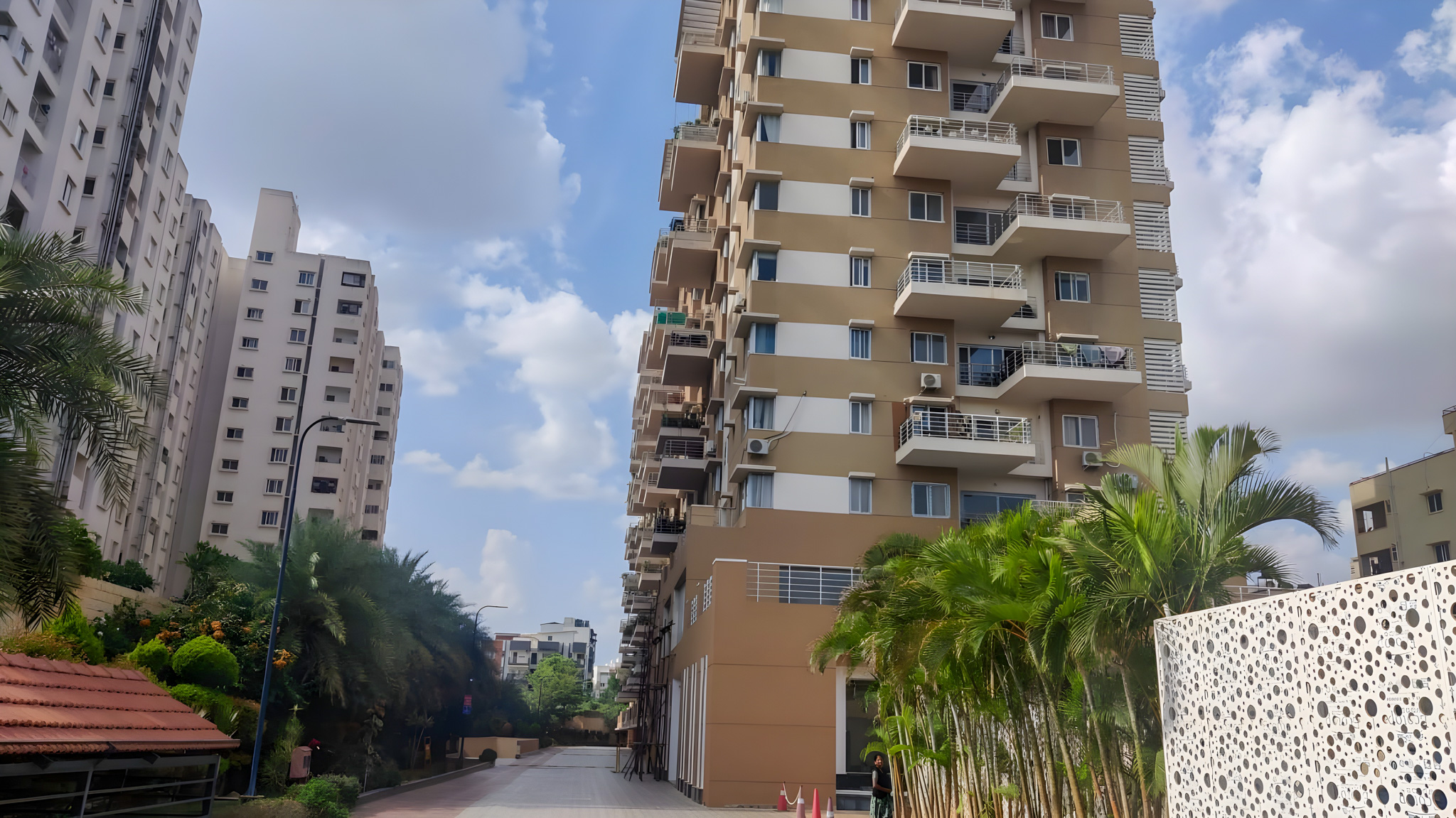 3 BHK Flat for sale in Unishire Terraza, It is in developed area facing to Rachenahalli main road easy to access to Thanisandra Bengaluru — photo 6