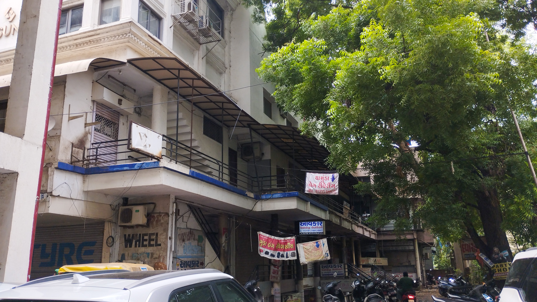 230 square feet Shops for sale in Ahmedabad — photo 2
