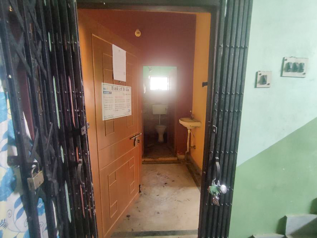 2 BHK Flat for sale in DUMDUM Kolkata — photo 9