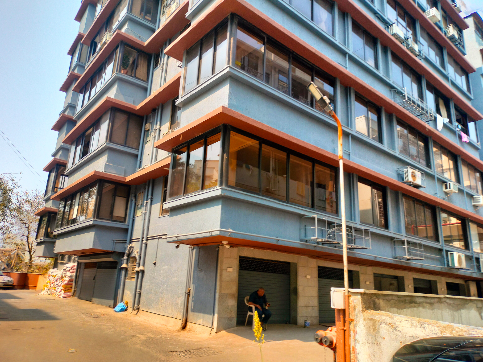 2 BHK Flat for sale in Himgiri CHS, Pedder Road Mumbai — photo 13