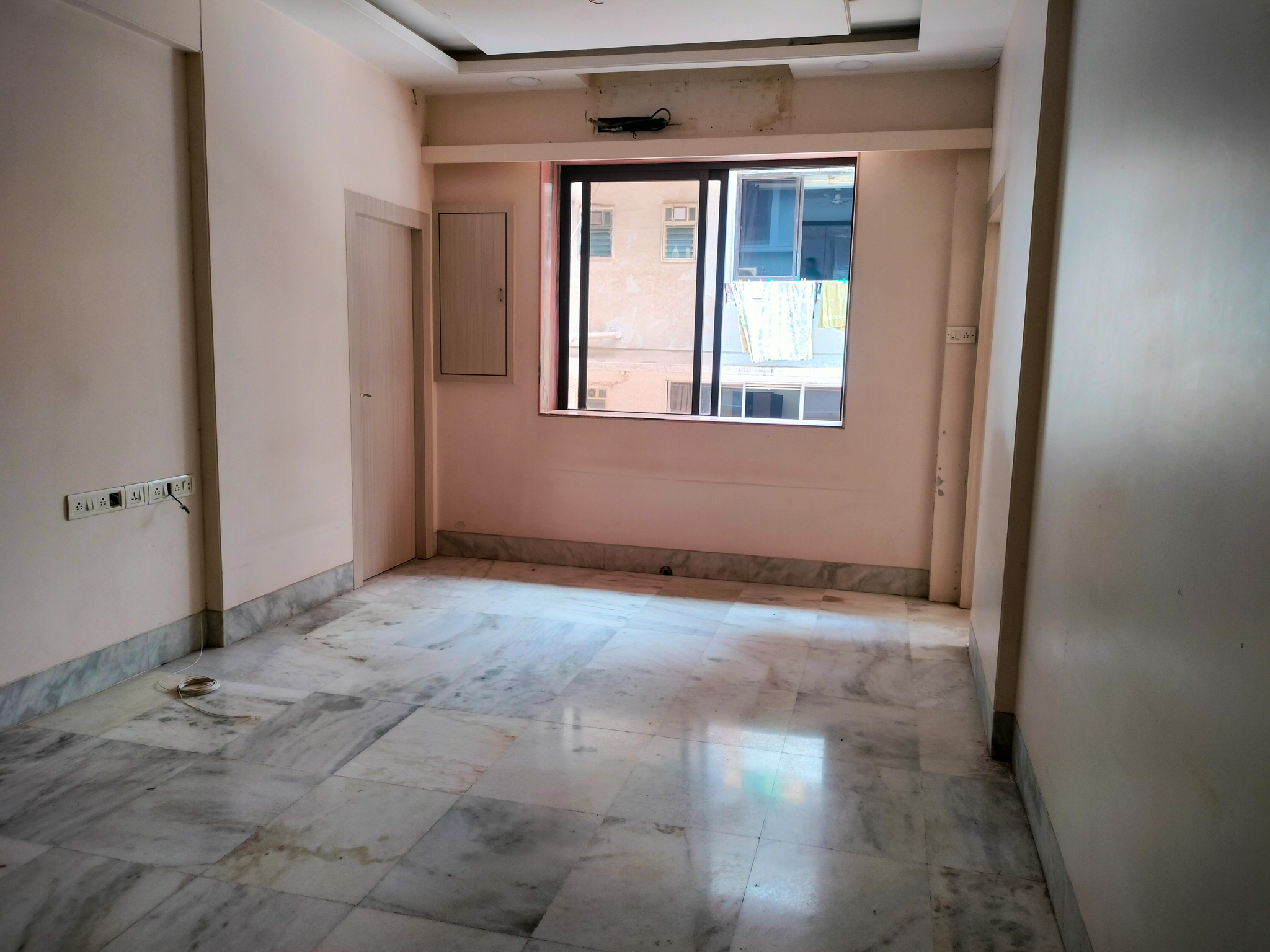 2 BHK Flat for sale in Himgiri CHS, Pedder Road Mumbai — photo 1