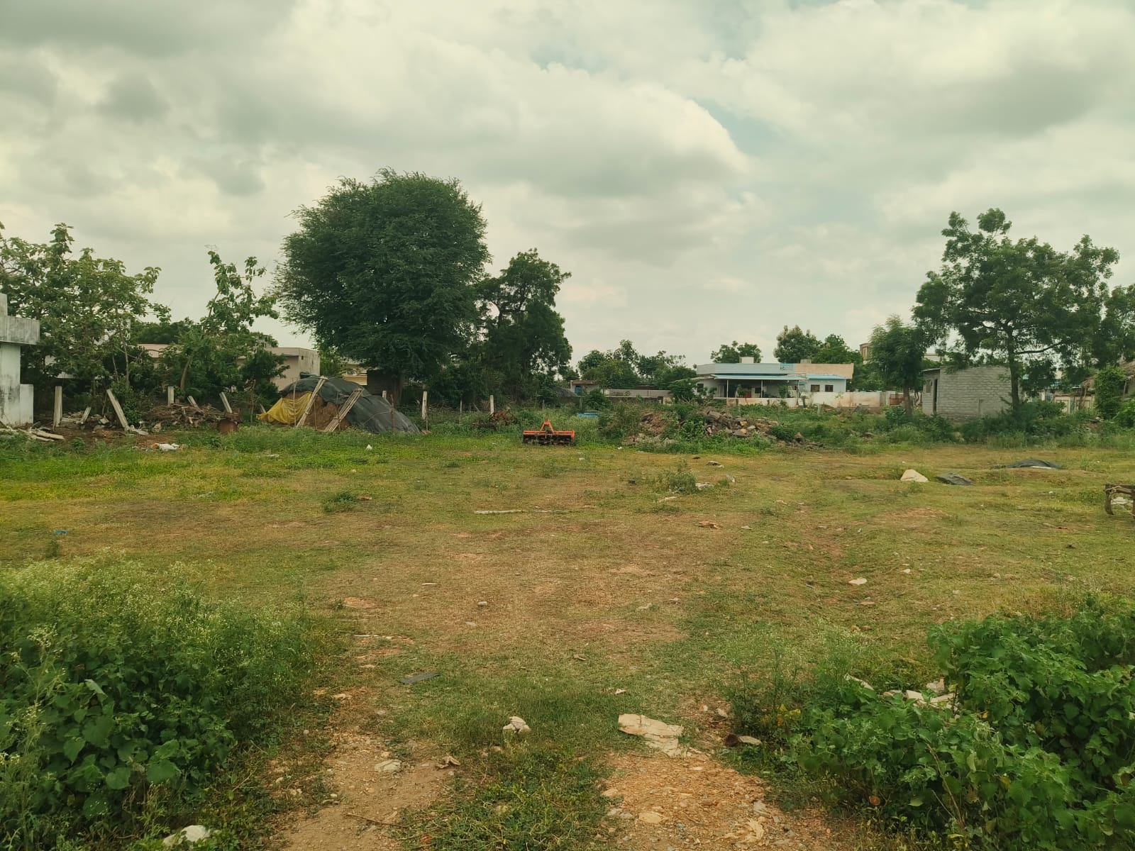 216.66 square yard Plot for sale in 216.66 SQ.YARDS AT VEPAKUNTLA VILLAGE,RAGHUNATHAPALEM MADNDAL KHAMMAM DISTRICT KHAMMAM TELANGANA Khammam — photo 2