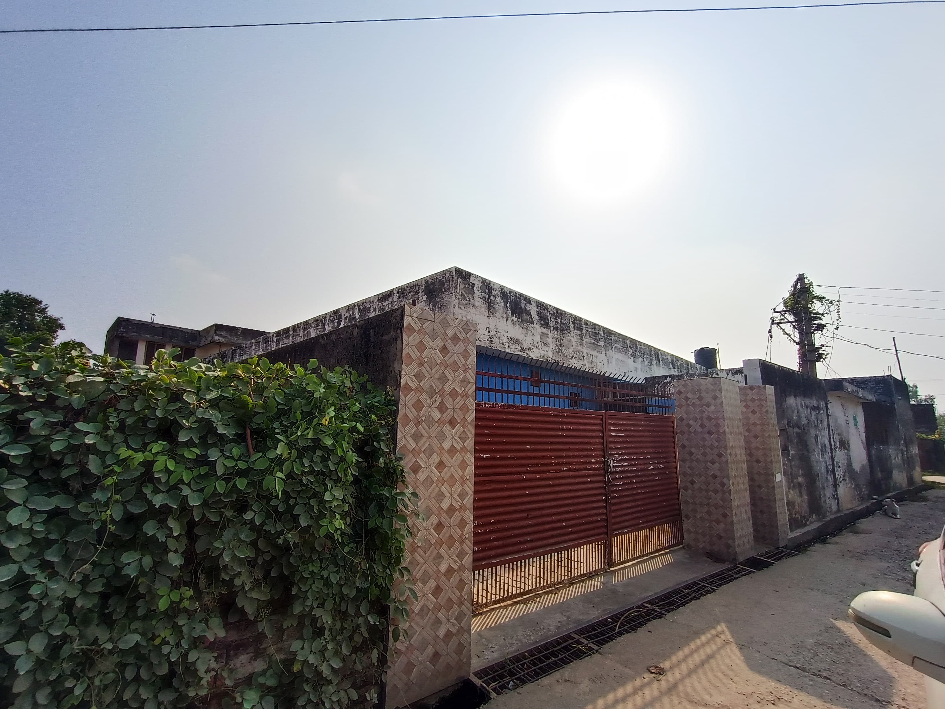 LAND AND BUIDING for sale in Indora — photo 2