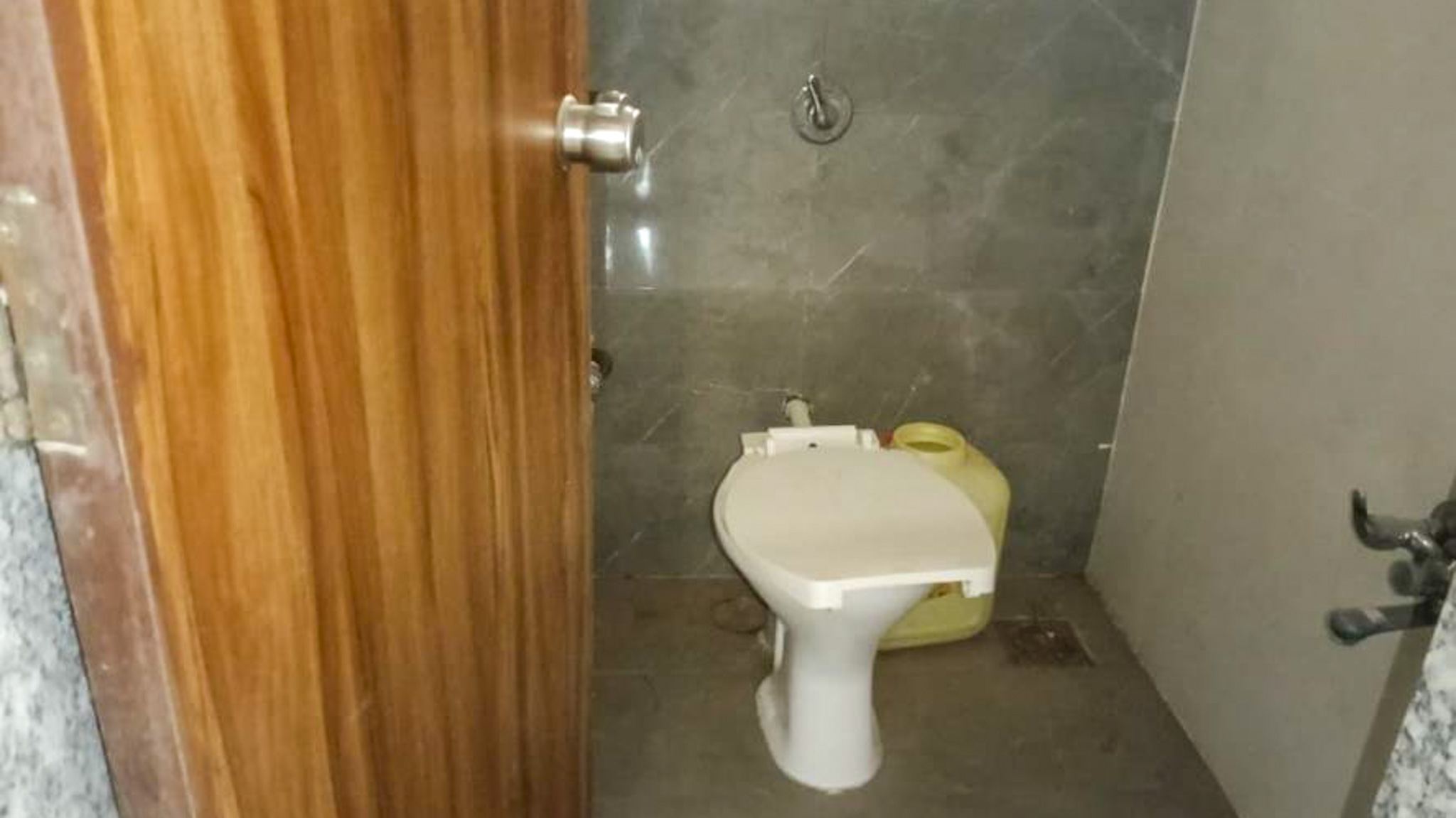 2 BHK Flat for sale in AARYA ELITE, Bill Vadodara — photo 13