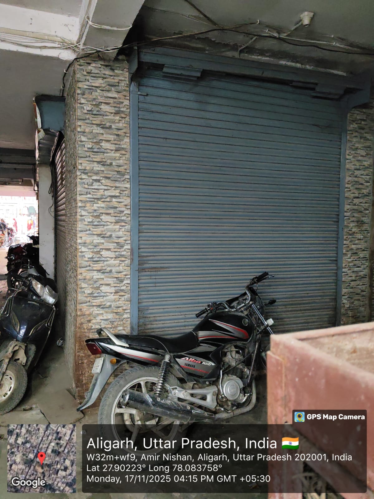 8.43 square meter Shops for sale in NAYYAR PALACE, AMIR NISHAN Aligarh — photo 3