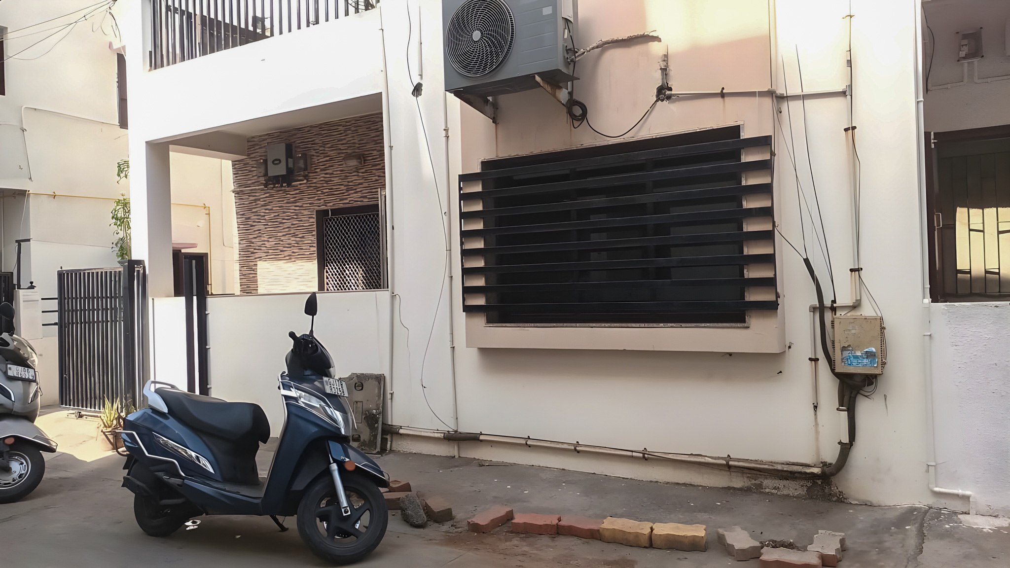 3 BHK Individual House for sale in JAGAN NATH PURAM, Manjalpur Vadodara — photo 2