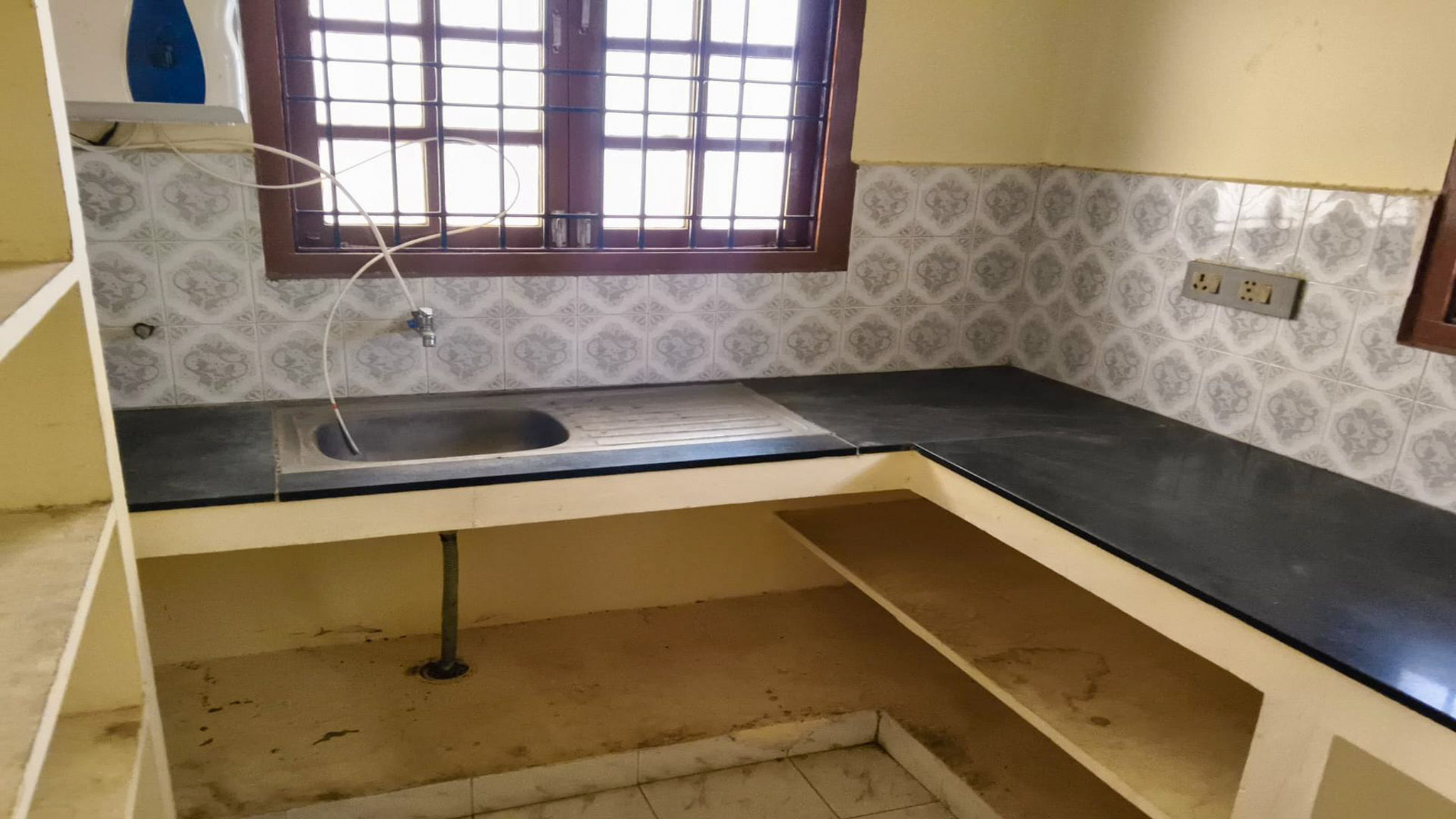 1200 square feet Individual House for sale in  Wood Creek County, Nandambakkam Chennai — photo 8