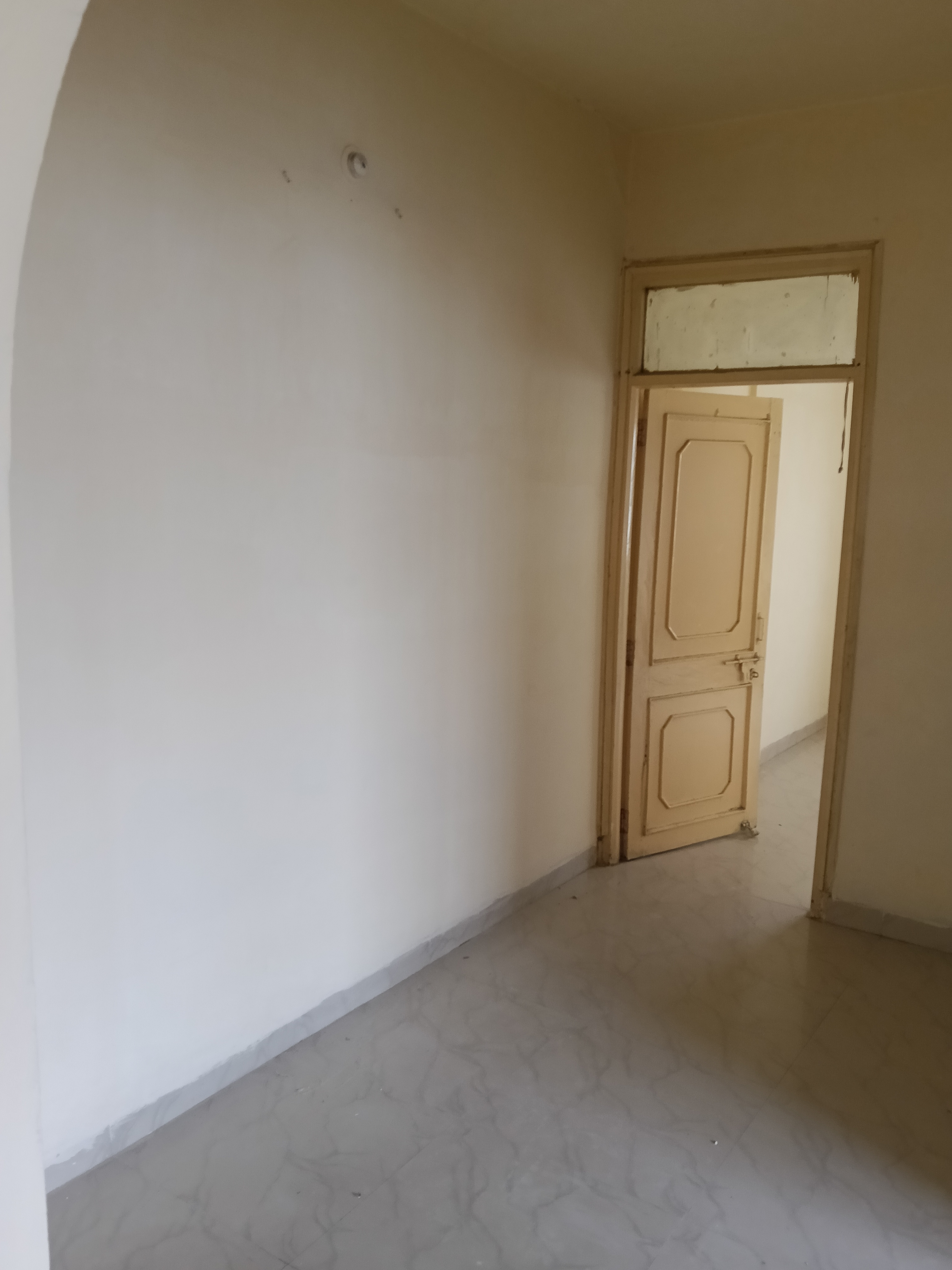 450 square feet Flat for sale in Jaishree Syndicate Colony, MANIK BAGH Indore — photo 3