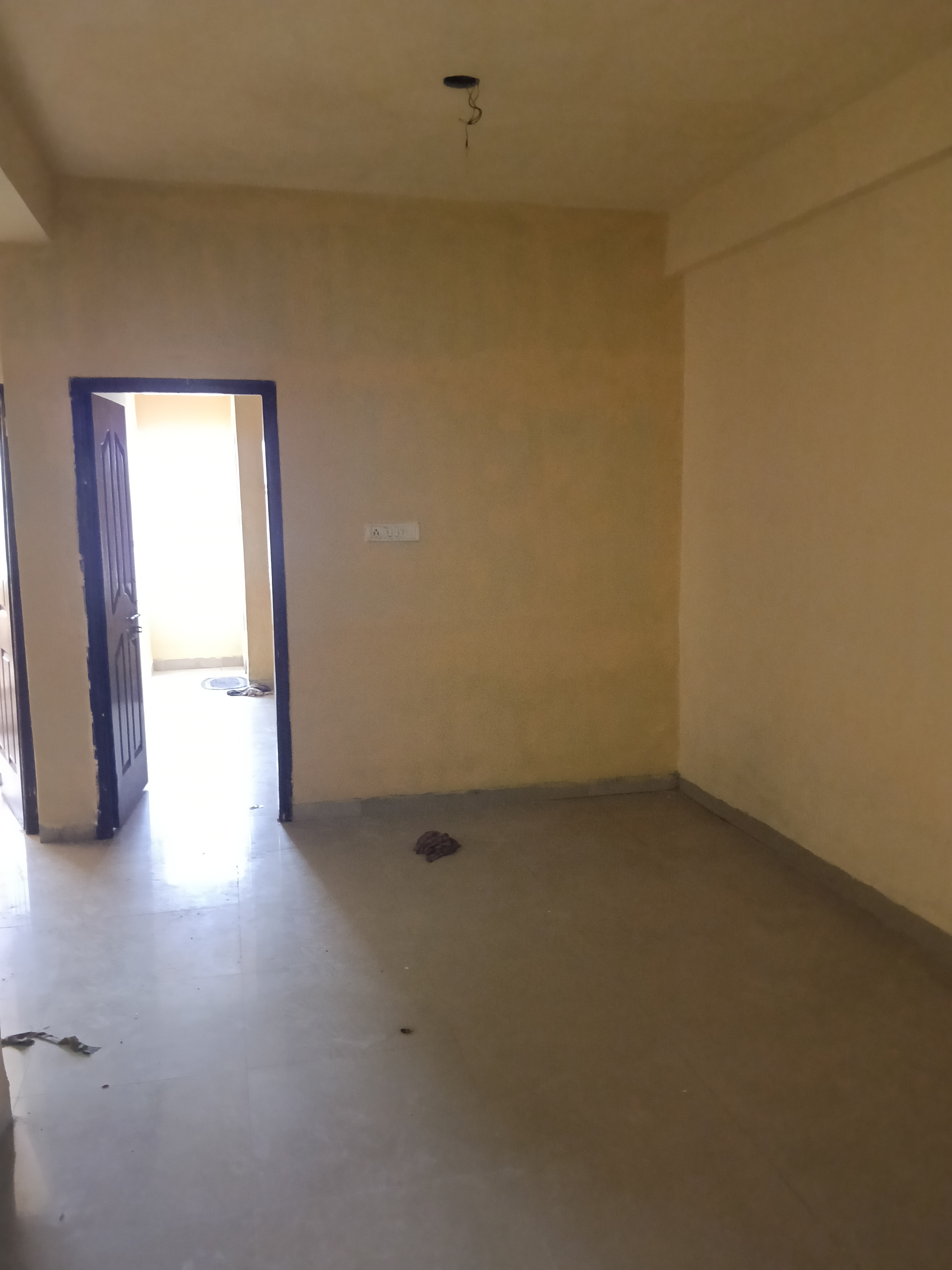 750 square feet Flat for sale in Shri Krishna Planet, LIMBODI Indore — photo 4